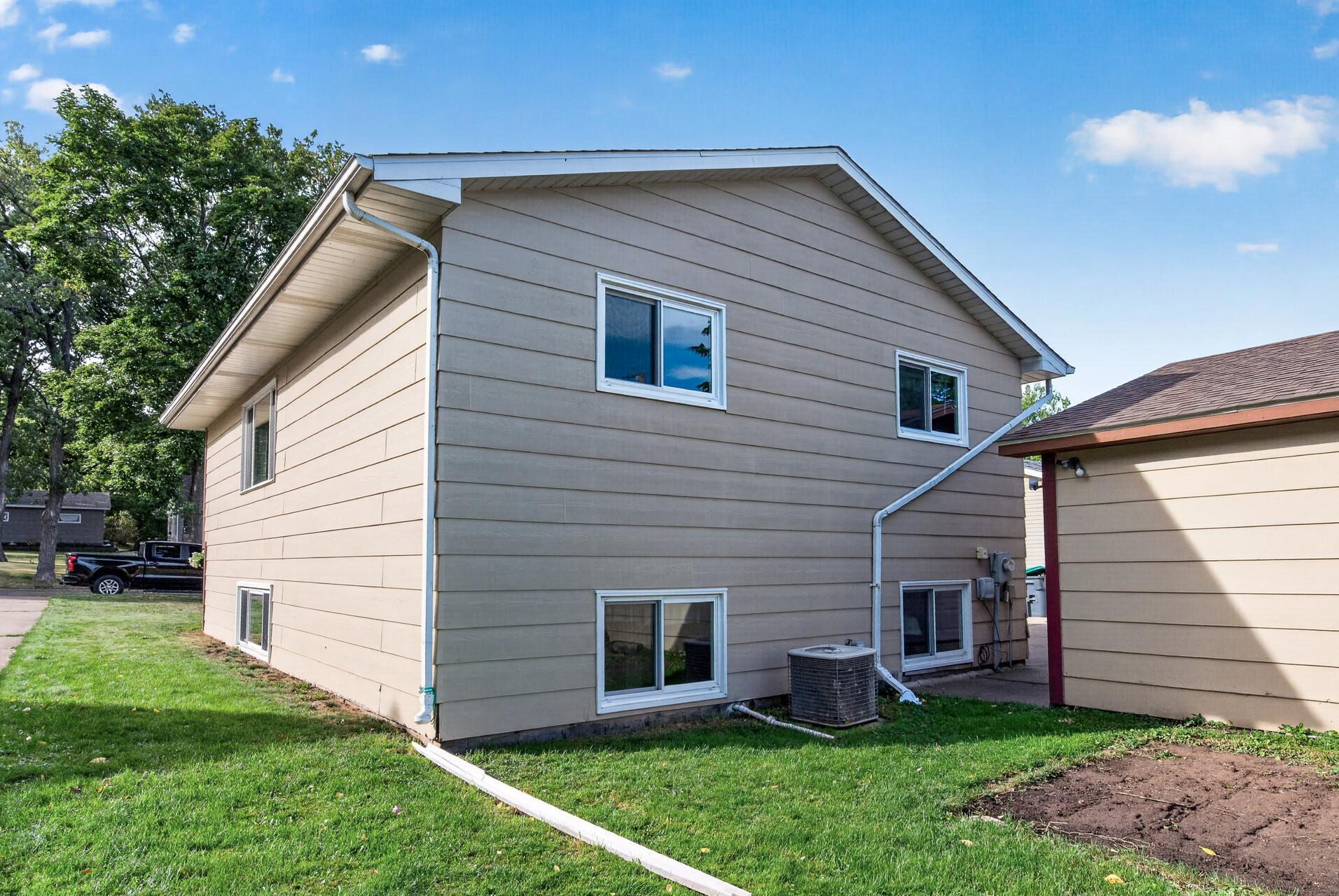 View of Residential at 2715 10th Avenue, North Saint Paul MN 55109, North Saint Paul (31 of 32) - Mike Wilen | Minnesota Team Real Estate