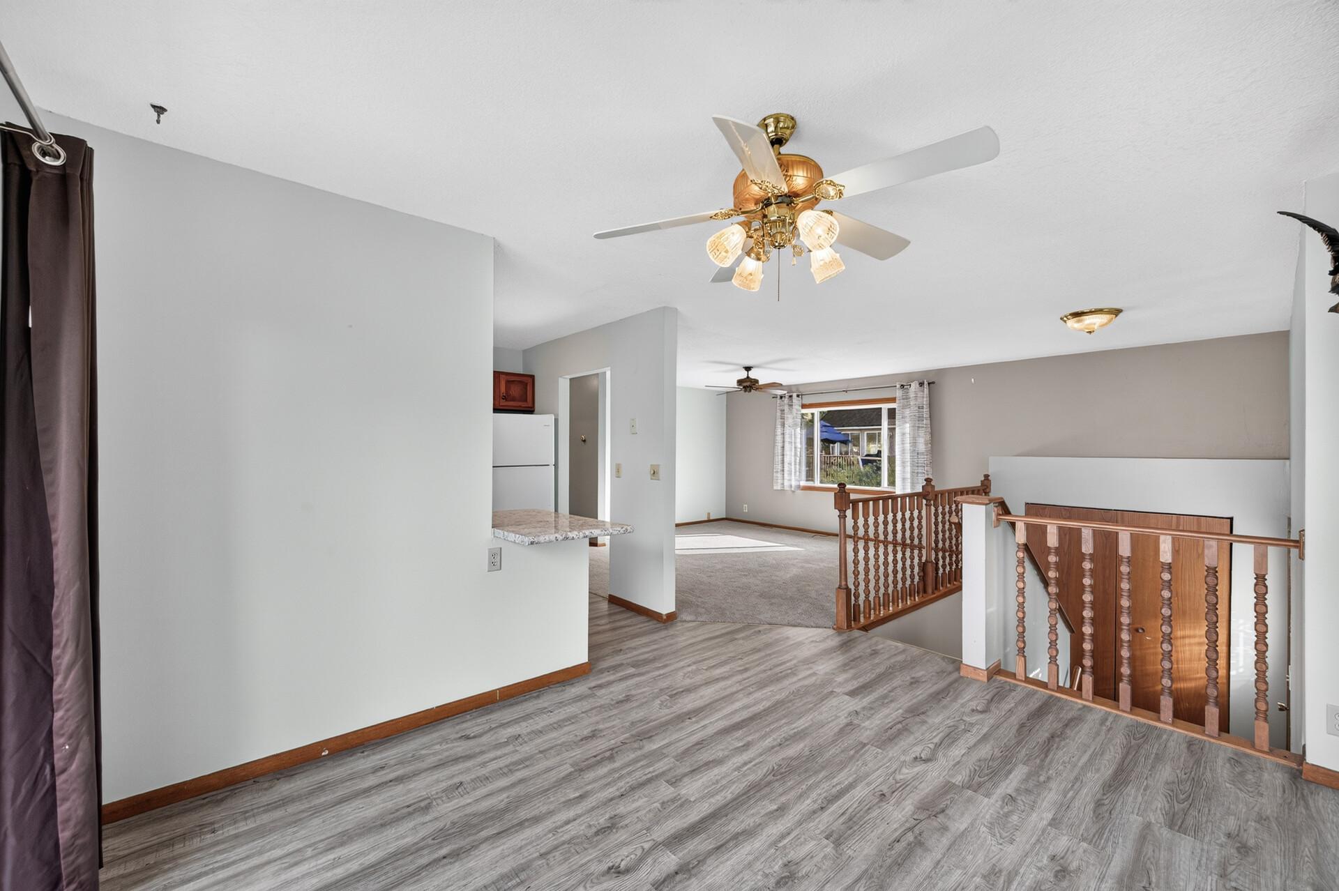 View of Residential at 2715 10th Avenue, North Saint Paul MN 55109, North Saint Paul (10 of 32) - Mike Wilen | Minnesota Team Real Estate