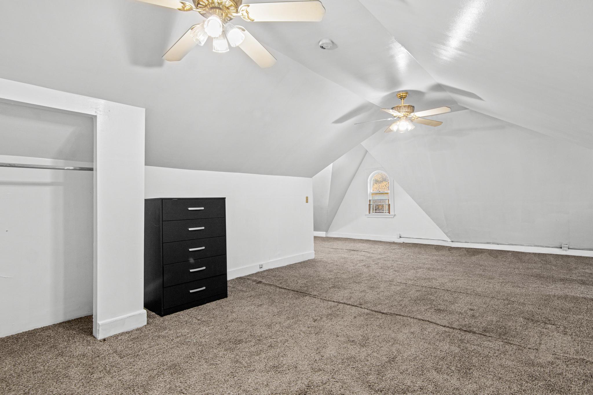 View of Residential at 1206 Russell Avenue, Minneapolis MN 55411, Minneapolis (19 of 30) - Mike Wilen | Minnesota Team Real Estate