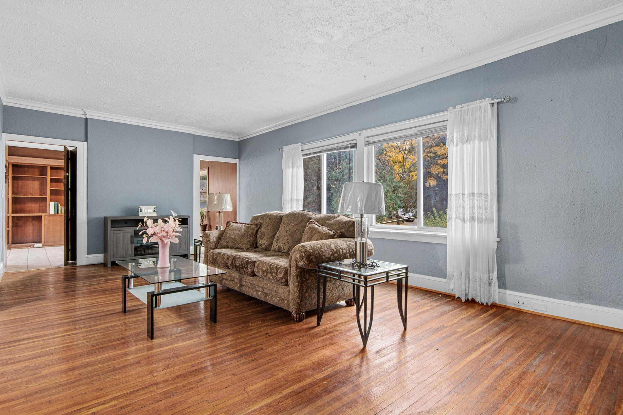 View of Residential at 1206 Russell Avenue, Minneapolis MN 55411, Minneapolis (5 of 30) - Mike Wilen | Minnesota Team Real Estate