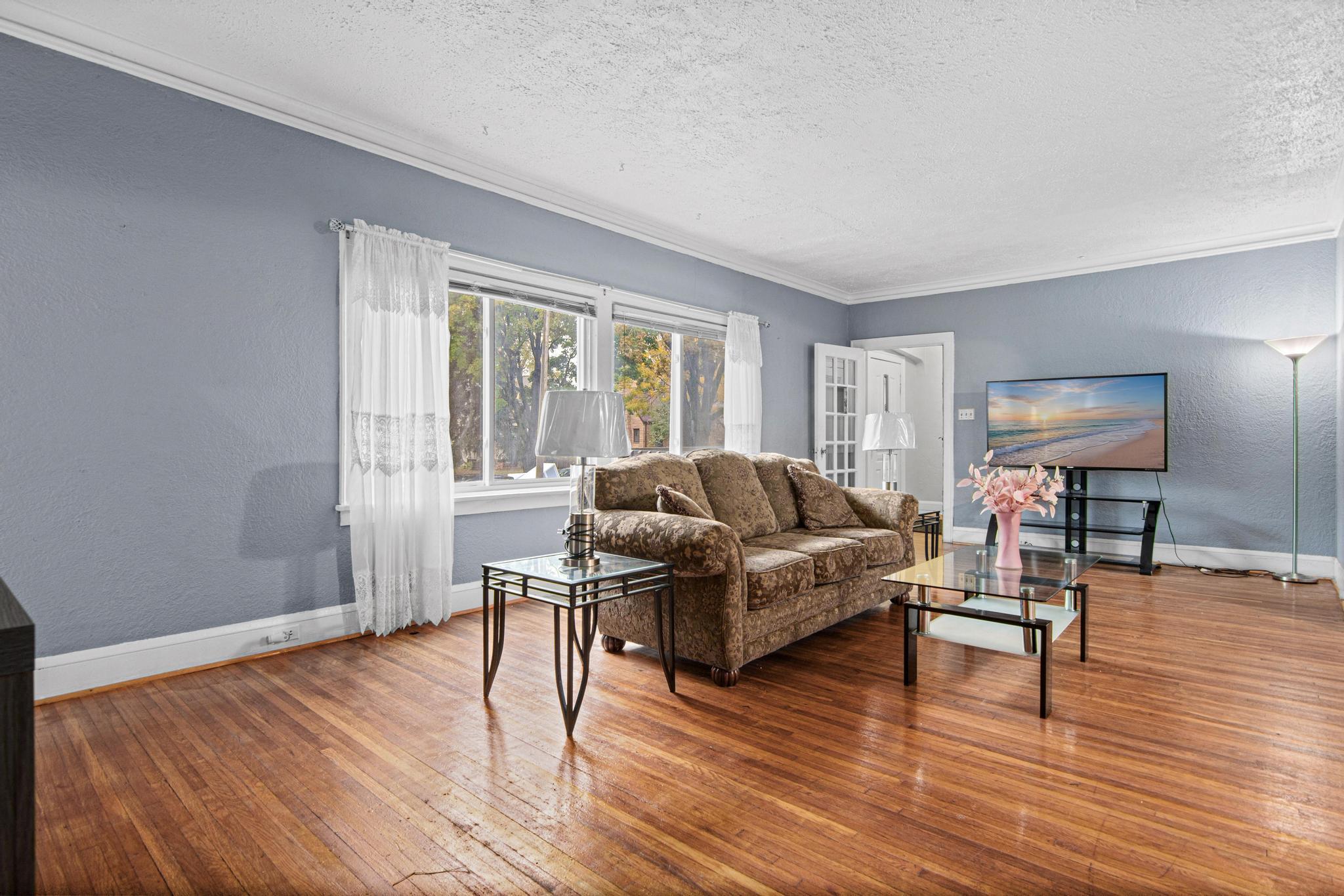 View of Residential at 1206 Russell Avenue, Minneapolis MN 55411, Minneapolis (3 of 30) - Mike Wilen | Minnesota Team Real Estate