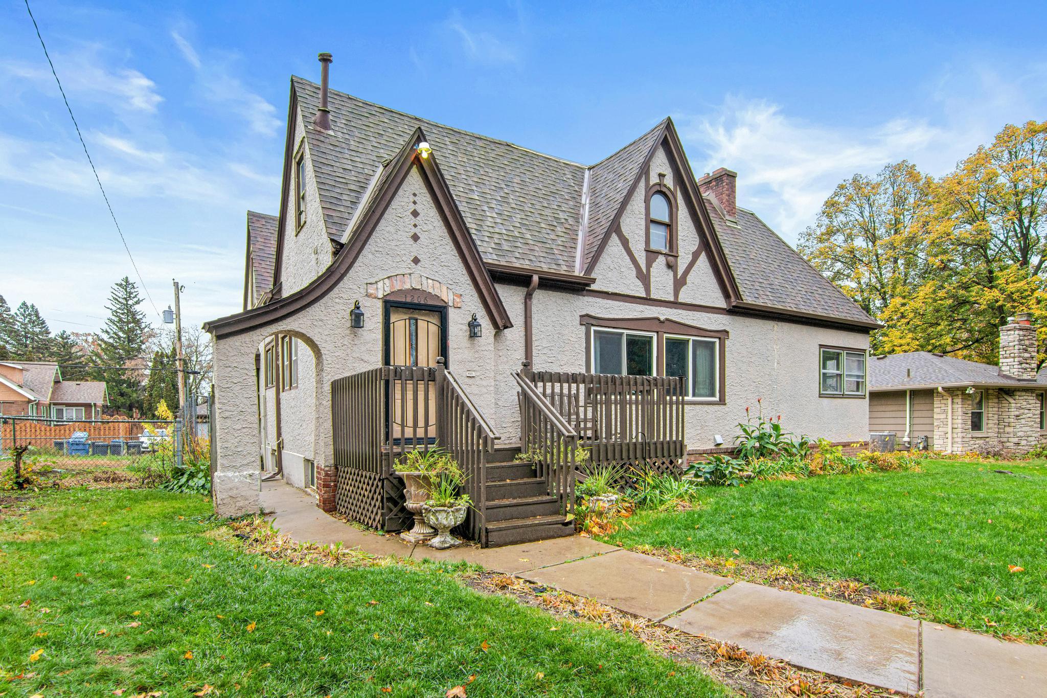 View of Residential at 1206 Russell Avenue, Minneapolis MN 55411, Minneapolis (2 of 30) - Mike Wilen | Minnesota Team Real Estate