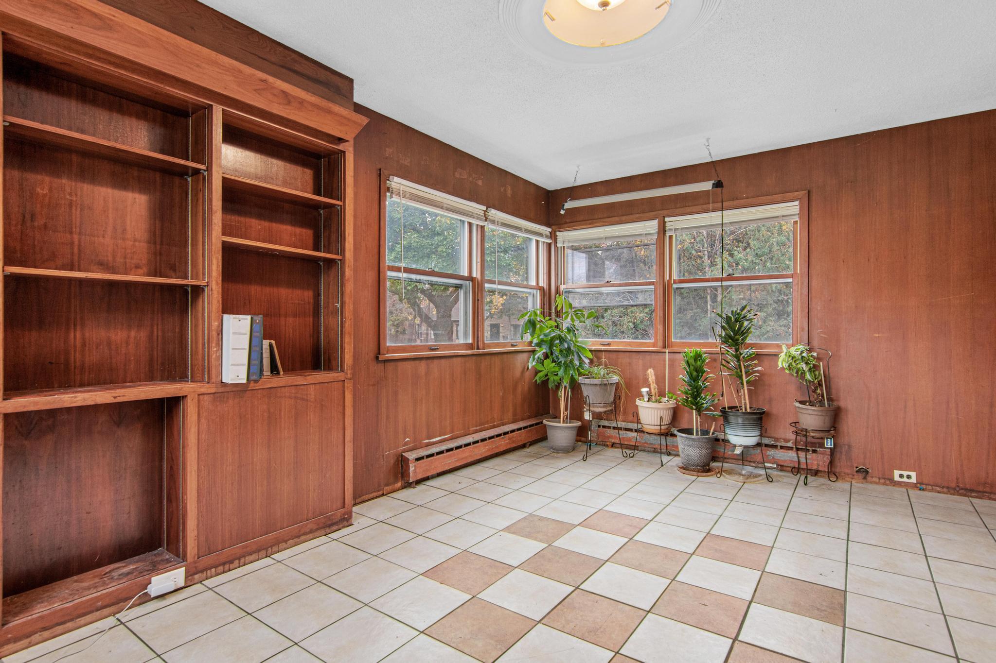 View of Residential at 1206 Russell Avenue, Minneapolis MN 55411, Minneapolis (6 of 30) - Mike Wilen | Minnesota Team Real Estate