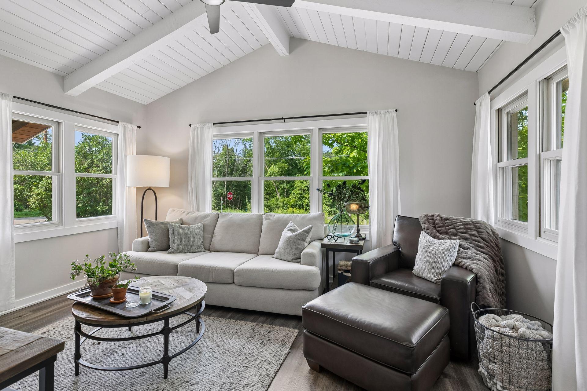 View of Residential at 3593 Crystal Place, Wayzata MN 55391, Wayzata (8 of 22) - Mike Wilen | Minnesota Team Real Estate