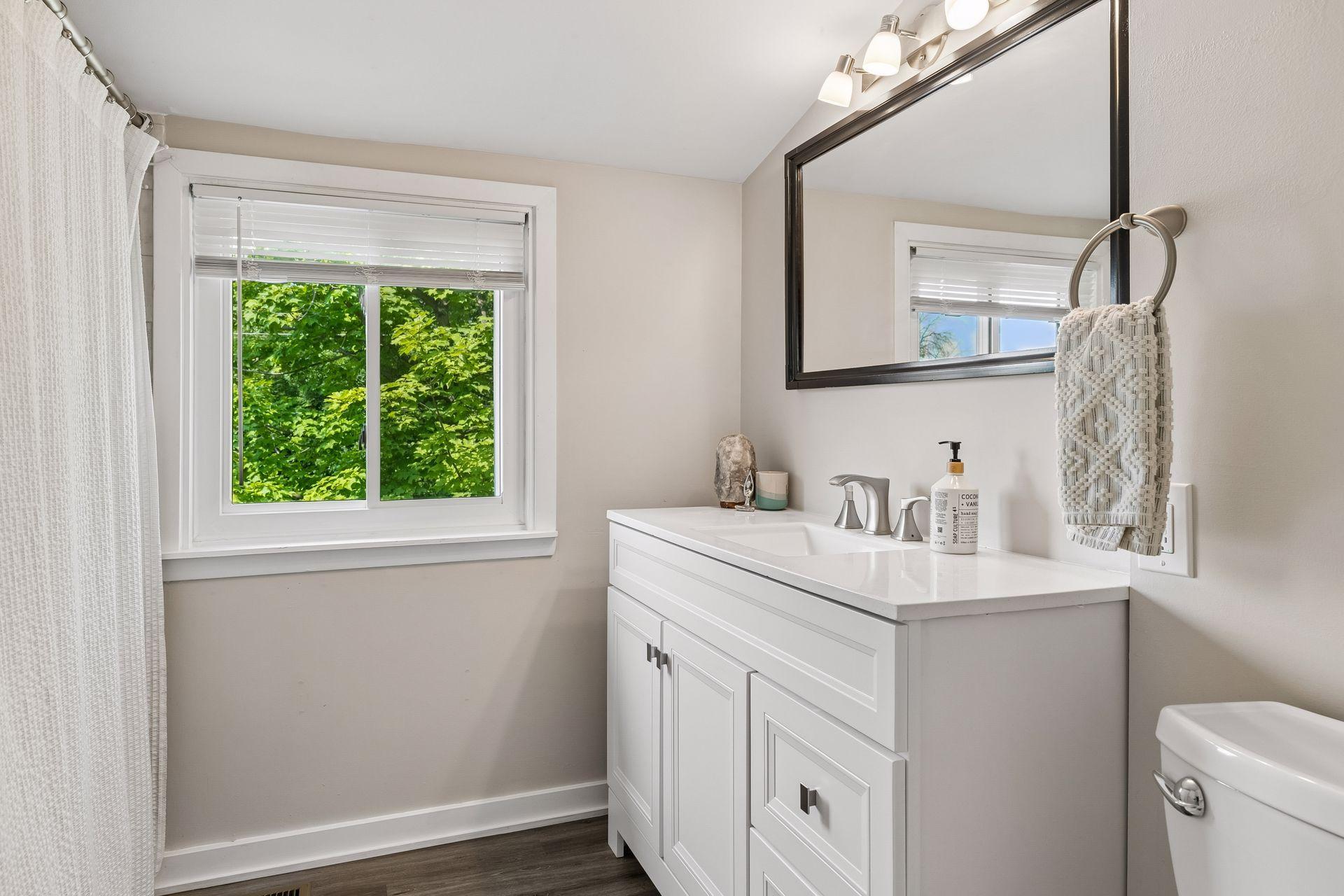 View of Residential at 3593 Crystal Place, Wayzata MN 55391, Wayzata (17 of 22) - Mike Wilen | Minnesota Team Real Estate