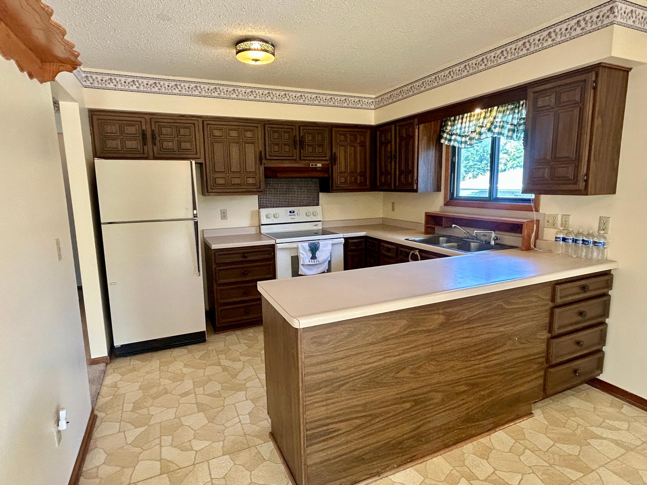 View of Residential at 913 High Avenue, Gaylord MN 55334, Gaylord (10 of 20) - Mike Wilen | Minnesota Team Real Estate