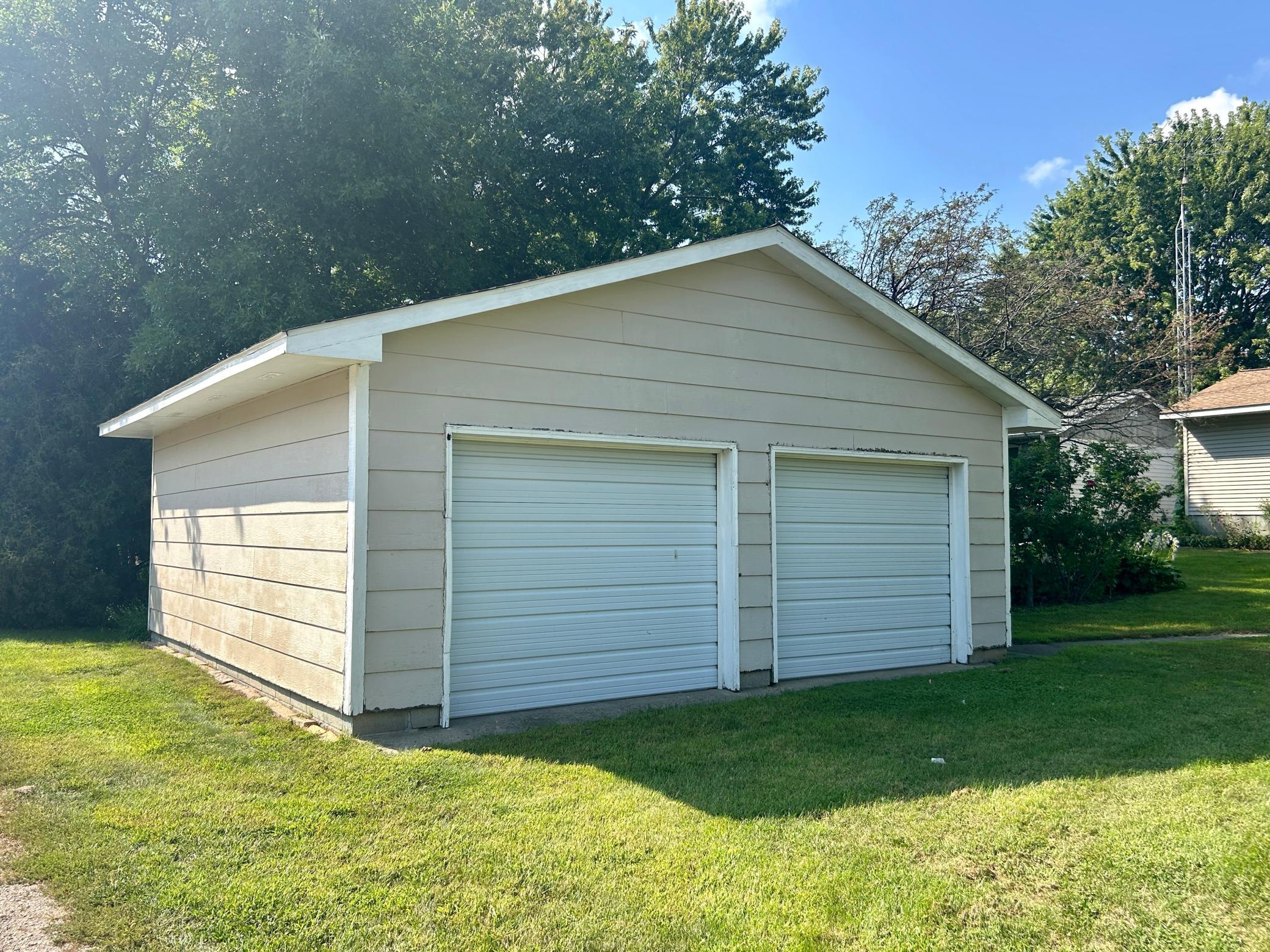 View of Residential at 913 High Avenue, Gaylord MN 55334, Gaylord (4 of 20) - Mike Wilen | Minnesota Team Real Estate