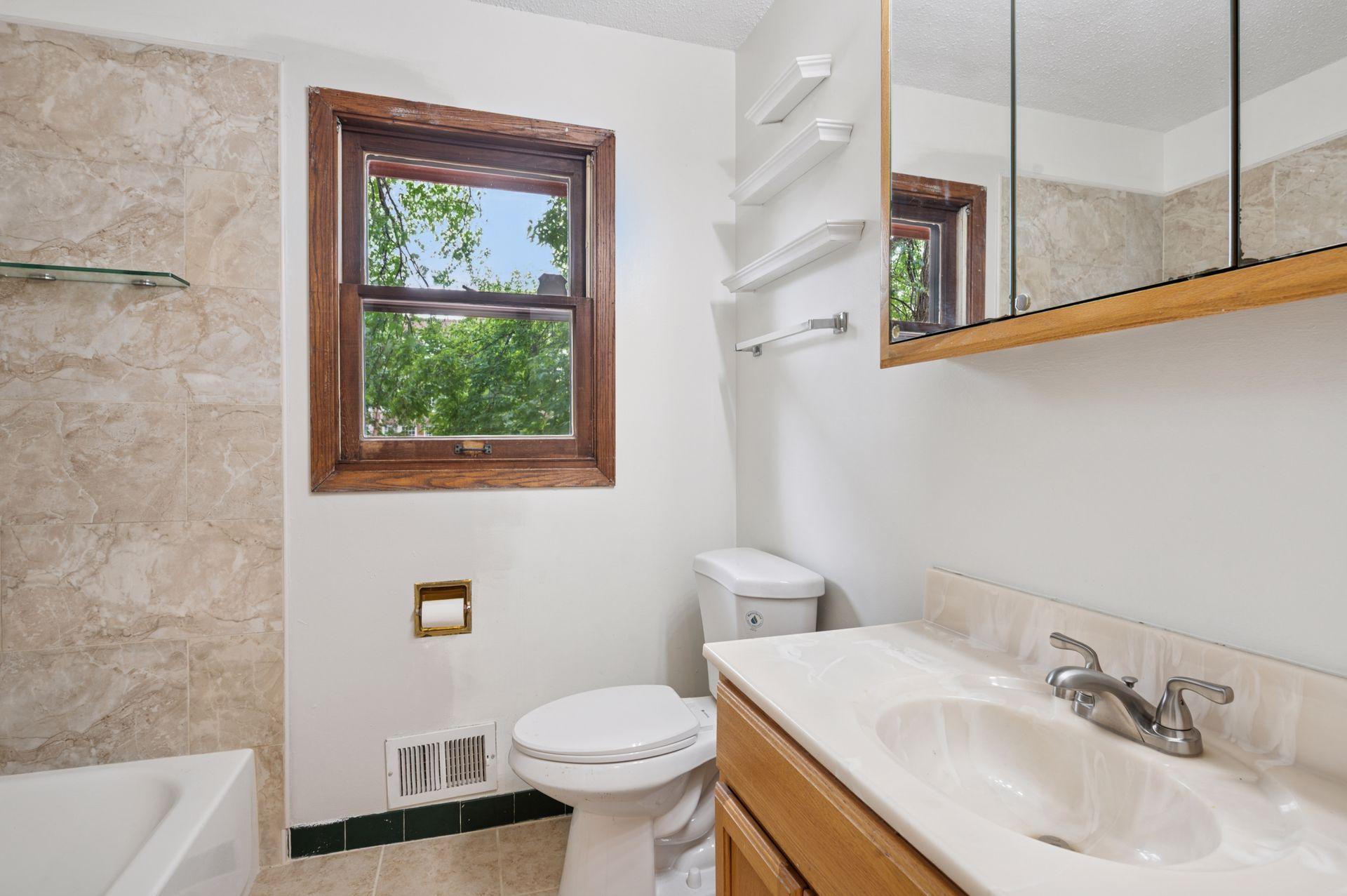 View of Residential at 1214 Penn Avenue, Minneapolis MN 55411, Minneapolis (15 of 27) - Mike Wilen | Minnesota Team Real Estate