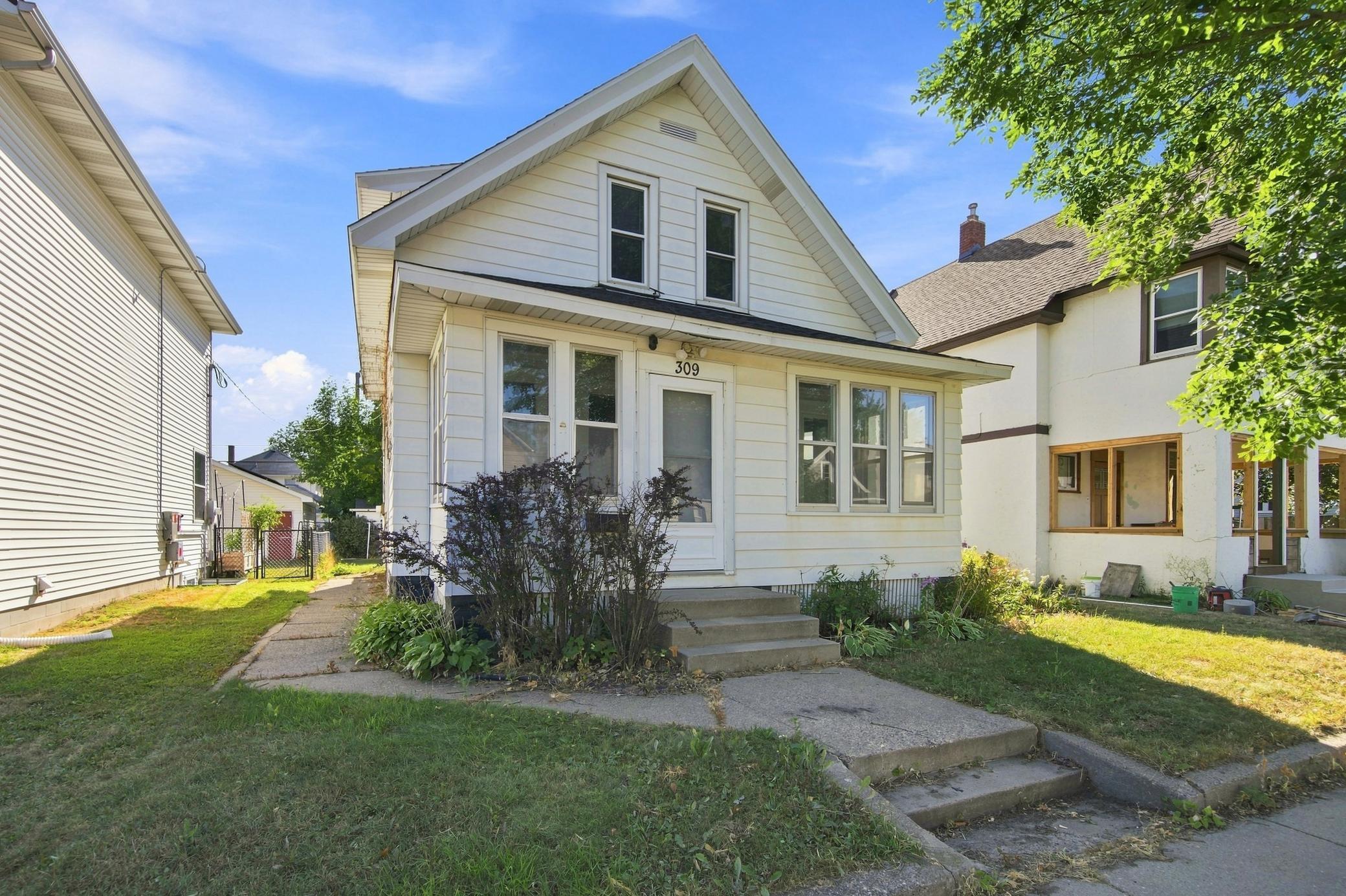 View of Residential at 309 4th Avenue, South Saint Paul MN 55075, South Saint Paul (2 of 33) - Mike Wilen | Minnesota Team Real Estate