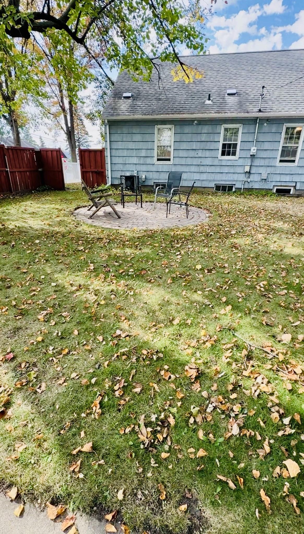 View of Residential at 1444 Saint Albans Street, Saint Paul MN 55117, Saint Paul (26 of 30) - Mike Wilen | Minnesota Team Real Estate