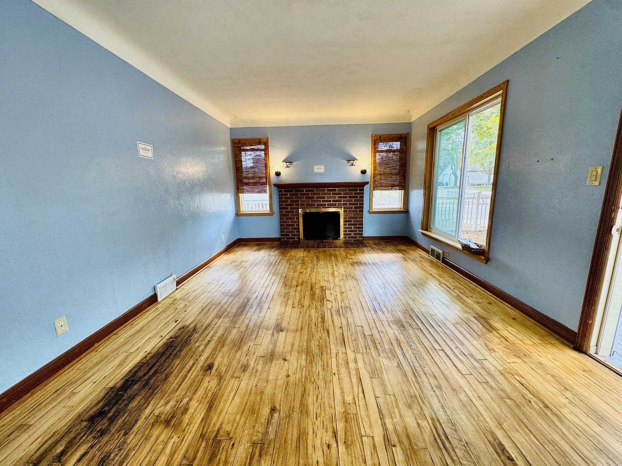 View of Residential at 1444 Saint Albans Street, Saint Paul MN 55117, Saint Paul (3 of 30) - Mike Wilen | Minnesota Team Real Estate