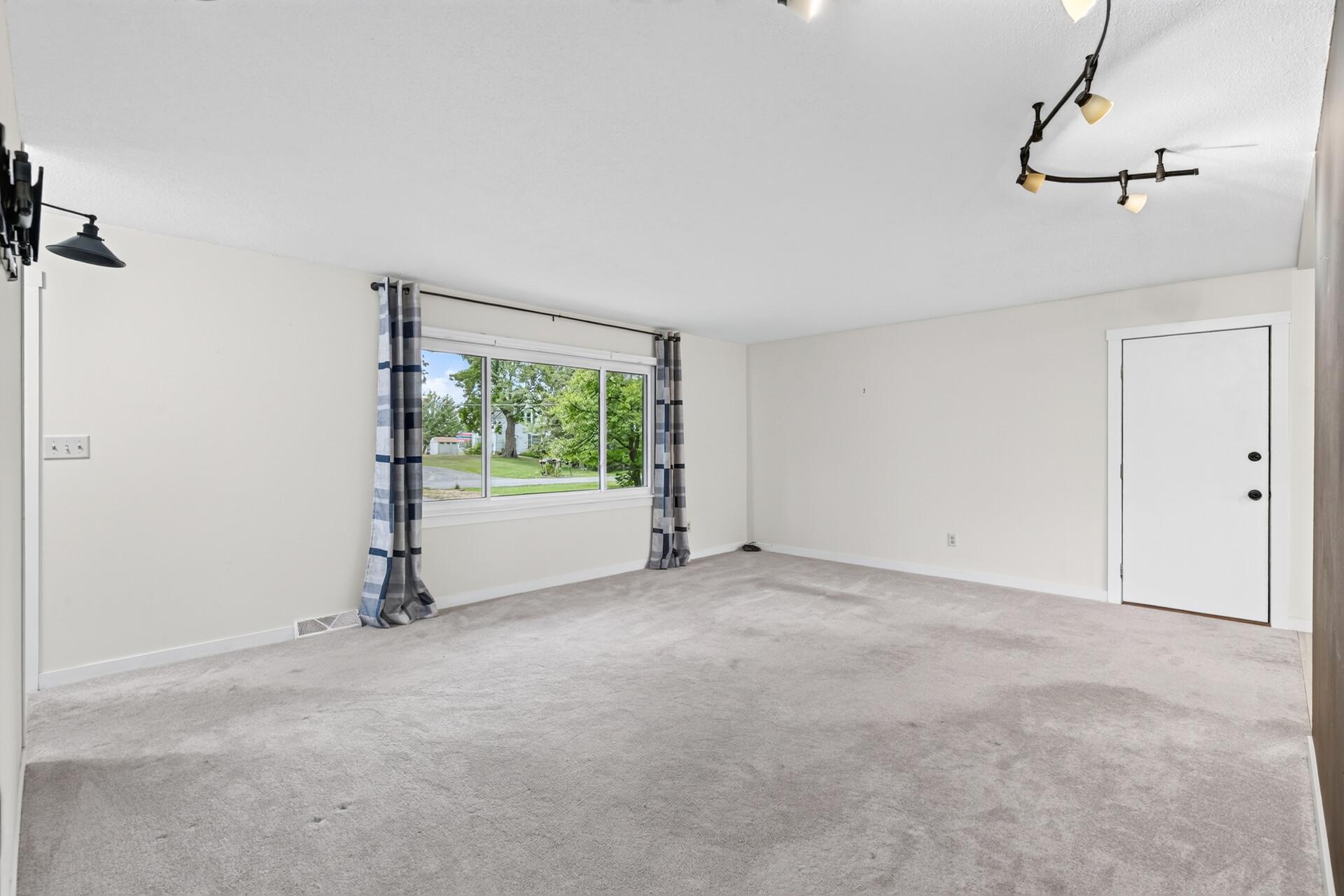 View of Residential at 13282 Andrews Avenue, Lindstrom MN 55045, Lindstrom (11 of 55) - Mike Wilen | Minnesota Team Real Estate