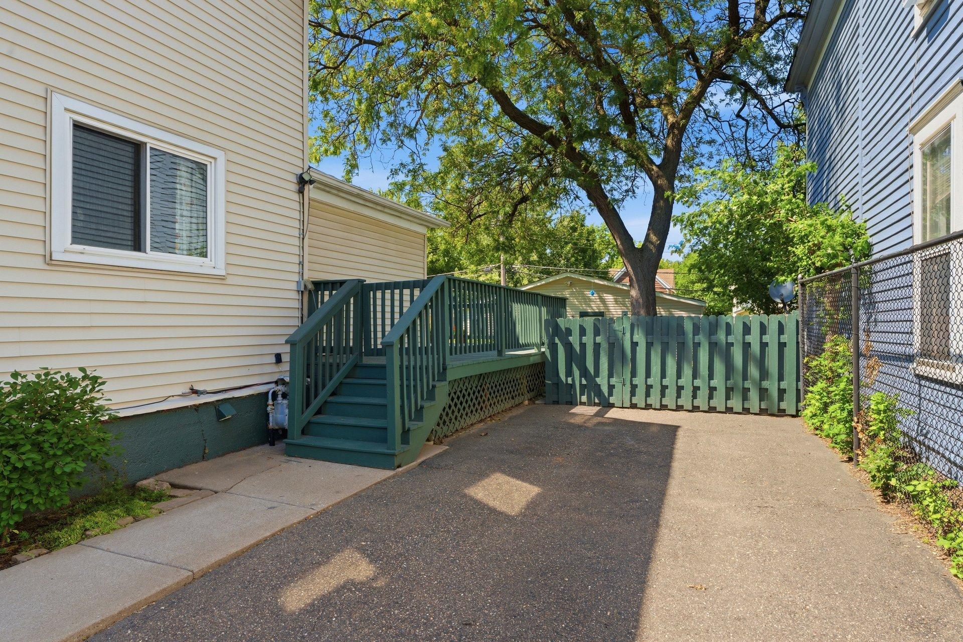 View of Residential at 397 Thomas Avenue, Saint Paul MN 55103, Saint Paul (6 of 43) - Mike Wilen | Minnesota Team Real Estate