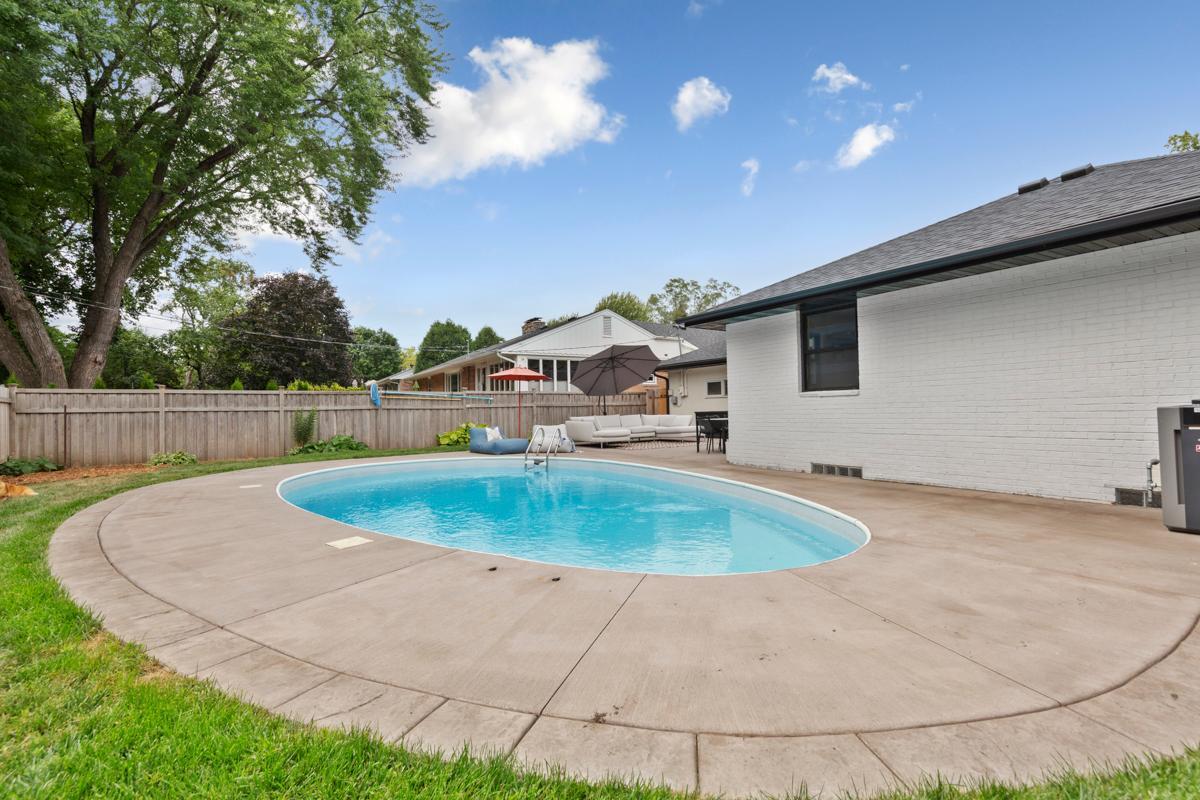 View of Residential at 5400 Richmond Lane, Edina MN 55436, Edina (36 of 40) - Mike Wilen | Minnesota Team Real Estate