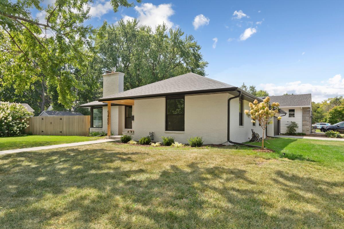 View of Residential at 5400 Richmond Lane, Edina MN 55436, Edina (3 of 40) - Mike Wilen | Minnesota Team Real Estate