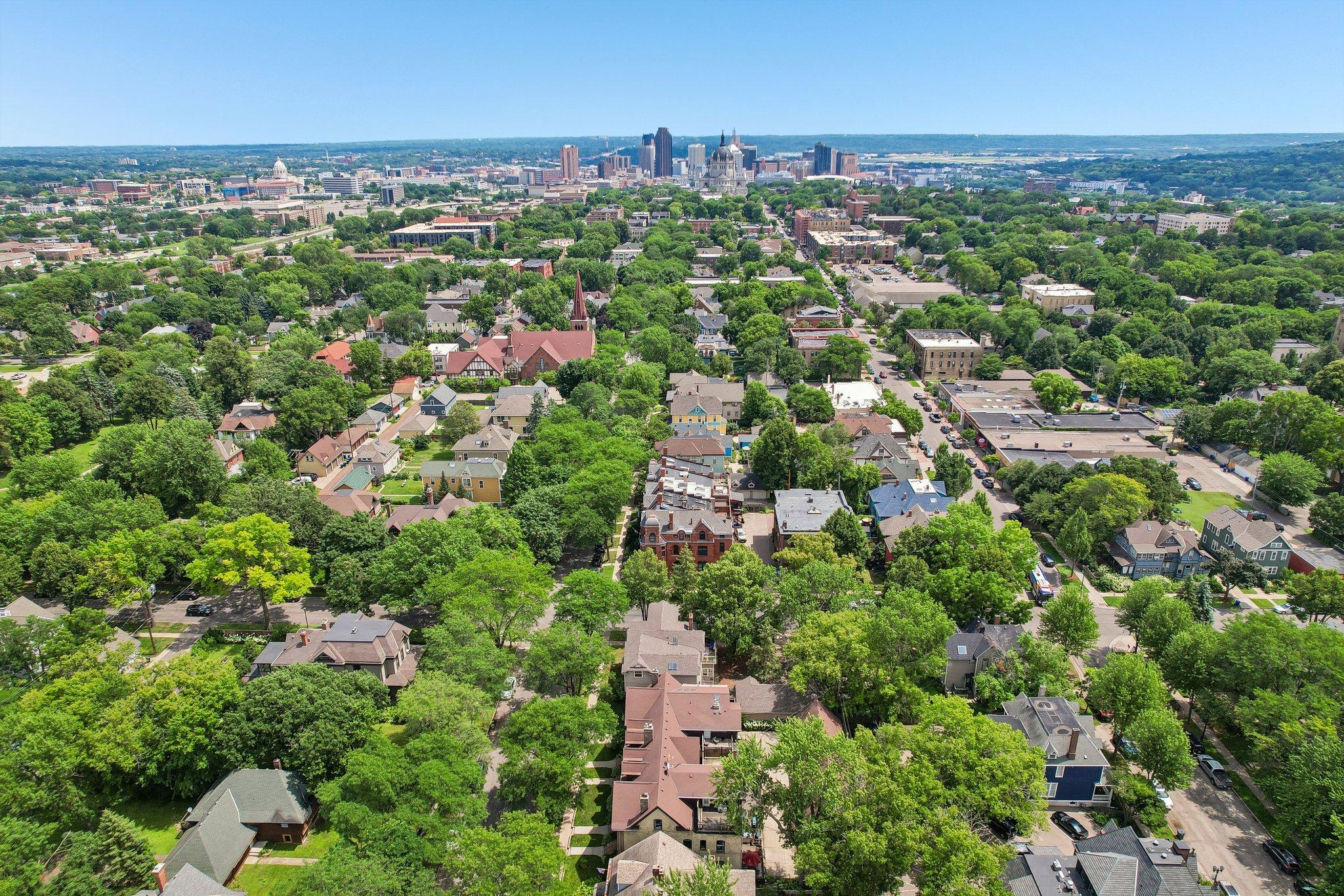 View of Residential at 572 Dayton Avenue, Saint Paul MN 55102, Saint Paul (5 of 42) - Mike Wilen | Minnesota Team Real Estate