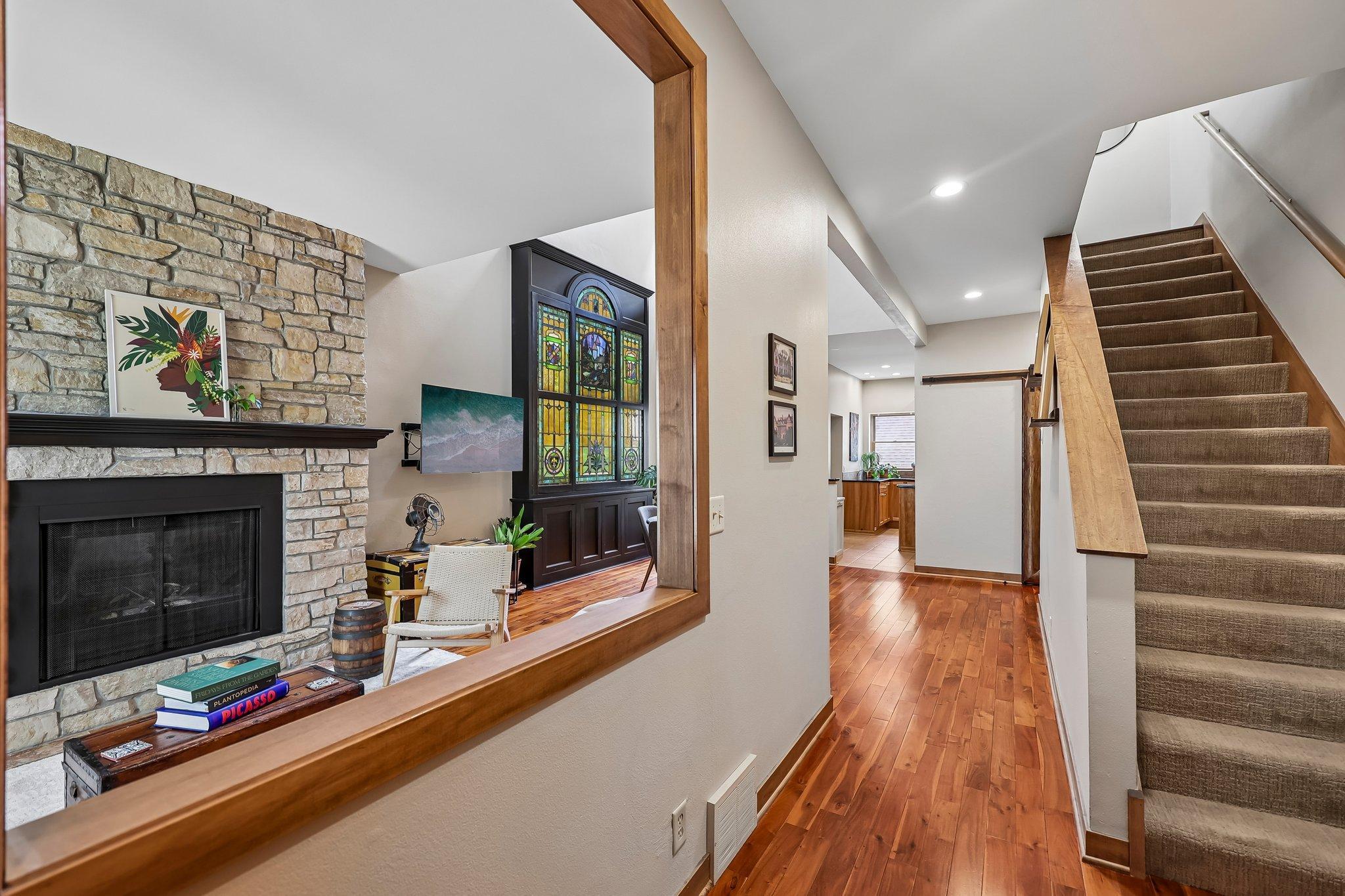 View of Residential at 572 Dayton Avenue, Saint Paul MN 55102, Saint Paul (11 of 42) - Mike Wilen | Minnesota Team Real Estate