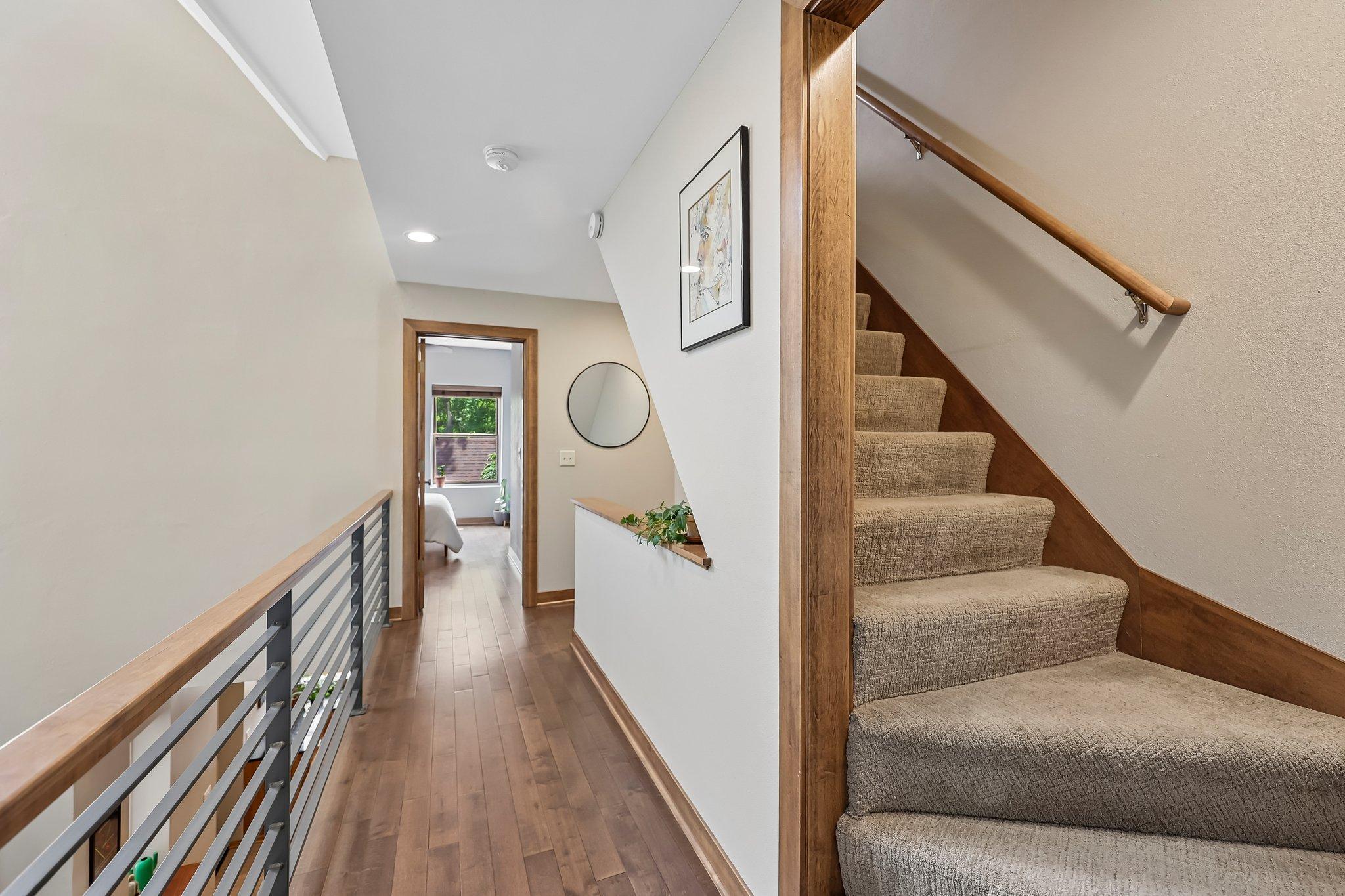 View of Residential at 572 Dayton Avenue, Saint Paul MN 55102, Saint Paul (13 of 42) - Mike Wilen | Minnesota Team Real Estate