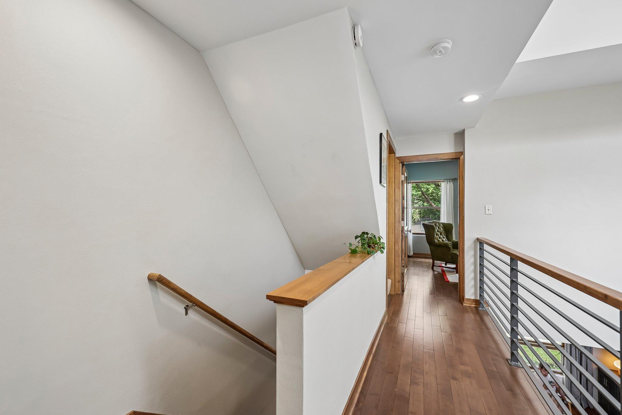 View of Residential at 572 Dayton Avenue, Saint Paul MN 55102, Saint Paul (14 of 42) - Mike Wilen | Minnesota Team Real Estate