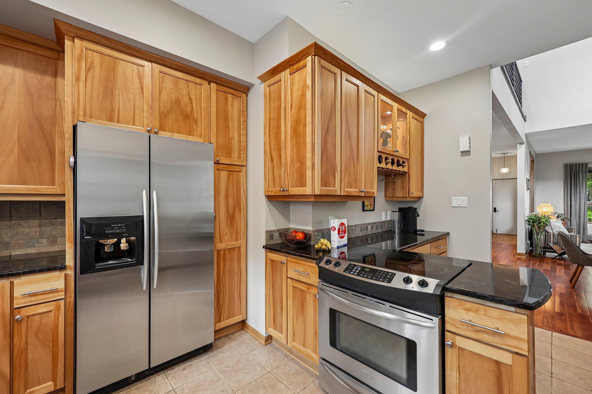 View of Residential at 572 Dayton Avenue, Saint Paul MN 55102, Saint Paul (24 of 42) - Mike Wilen | Minnesota Team Real Estate