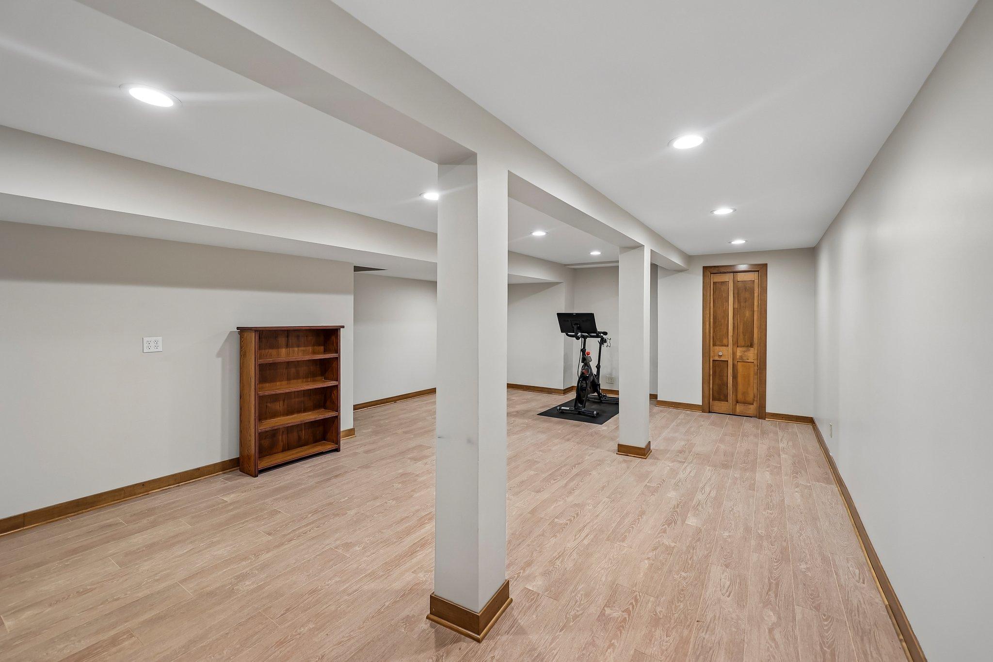 View of Residential at 572 Dayton Avenue, Saint Paul MN 55102, Saint Paul (31 of 42) - Mike Wilen | Minnesota Team Real Estate