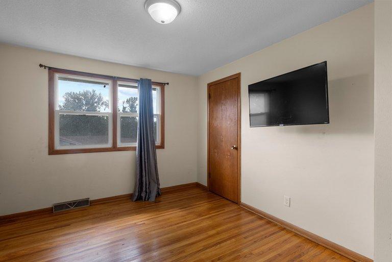 View of Residential at 395 Kingston Avenue, Maplewood MN 55117, Maplewood (22 of 33) - Mike Wilen | Minnesota Team Real Estate