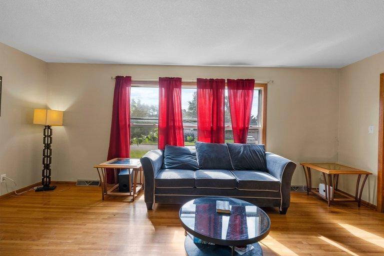 View of Residential at 395 Kingston Avenue, Maplewood MN 55117, Maplewood (7 of 33) - Mike Wilen | Minnesota Team Real Estate