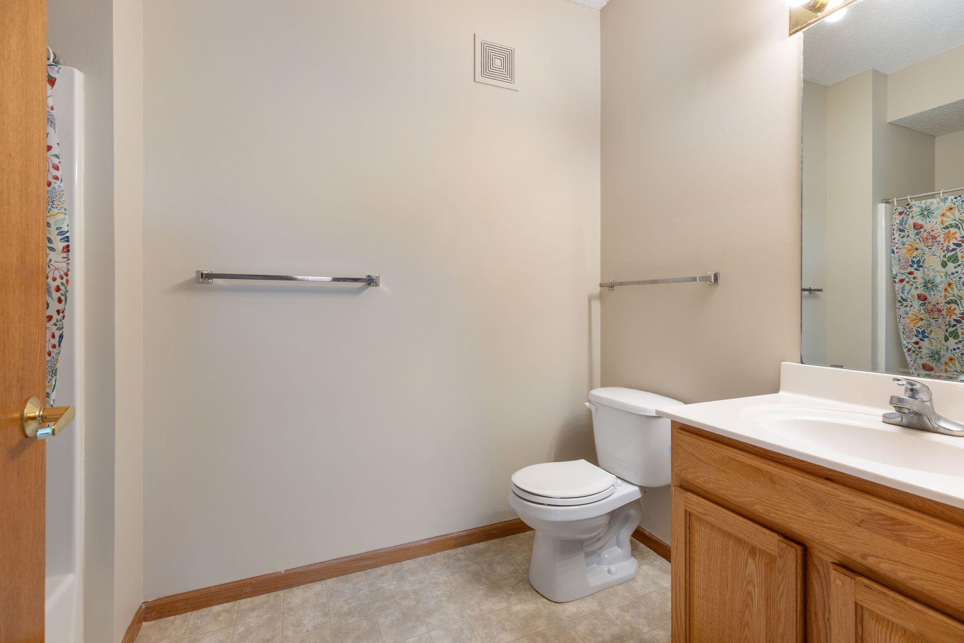 View of Residential at 4824 53rd Street #307, Minneapolis MN 55417, Minneapolis (17 of 32) - Mike Wilen | Minnesota Team Real Estate