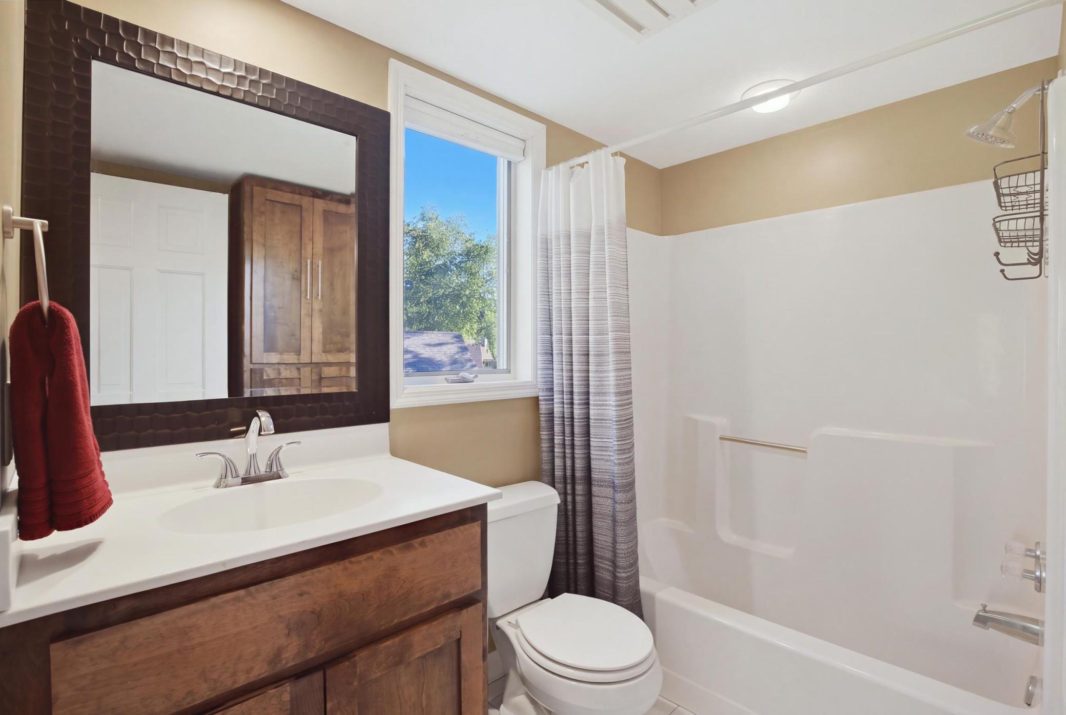 View of Residential at 142 Wildwood Bay Drive, Mahtomedi MN 55115, Mahtomedi (49 of 74) - Mike Wilen | Minnesota Team Real Estate