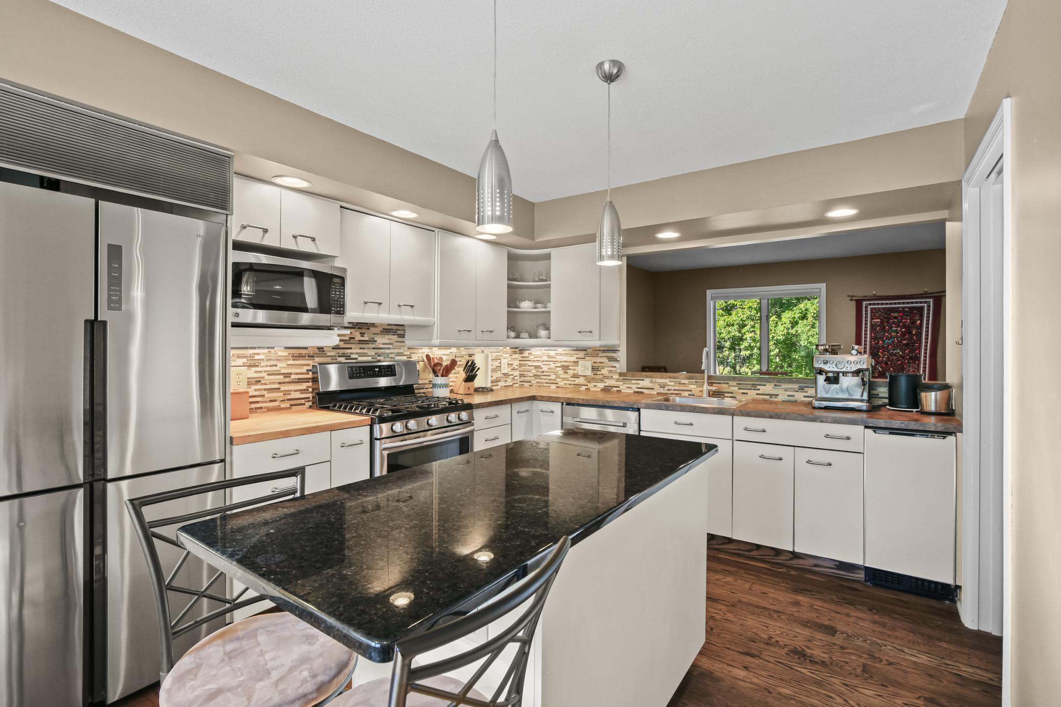 View of Residential at 142 Wildwood Bay Drive, Mahtomedi MN 55115, Mahtomedi (18 of 74) - Mike Wilen | Minnesota Team Real Estate