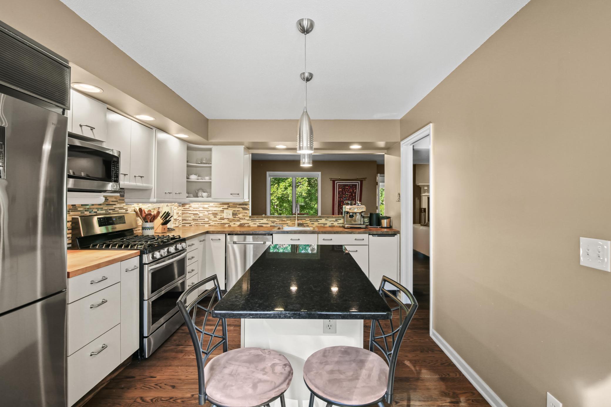 View of Residential at 142 Wildwood Bay Drive, Mahtomedi MN 55115, Mahtomedi (19 of 74) - Mike Wilen | Minnesota Team Real Estate