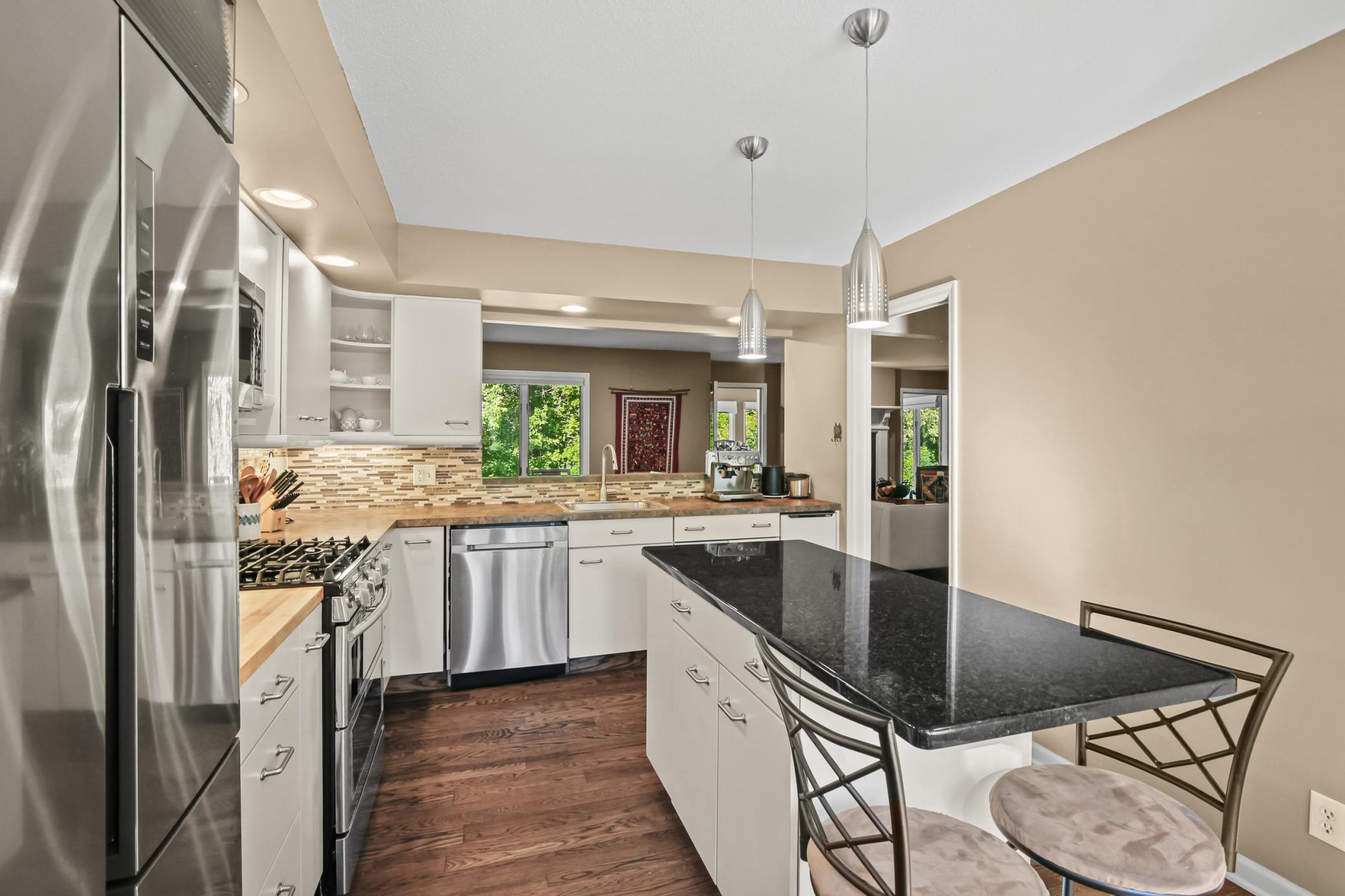 View of Residential at 142 Wildwood Bay Drive, Mahtomedi MN 55115, Mahtomedi (20 of 74) - Mike Wilen | Minnesota Team Real Estate