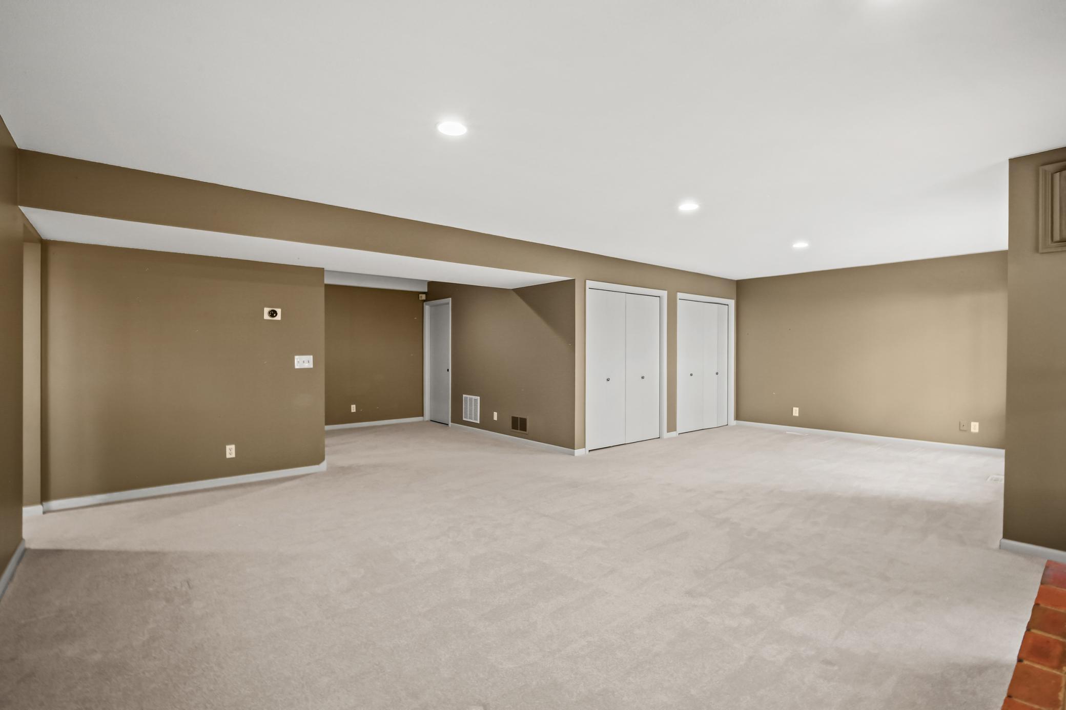 View of Residential at 142 Wildwood Bay Drive, Mahtomedi MN 55115, Mahtomedi (35 of 74) - Mike Wilen | Minnesota Team Real Estate
