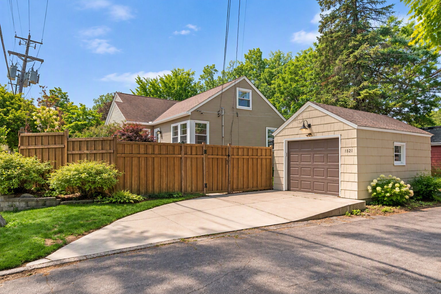 View of Residential at 1821 Bohland Avenue, Saint Paul MN 55116, Saint Paul (20 of 22) - Mike Wilen | Minnesota Team Real Estate