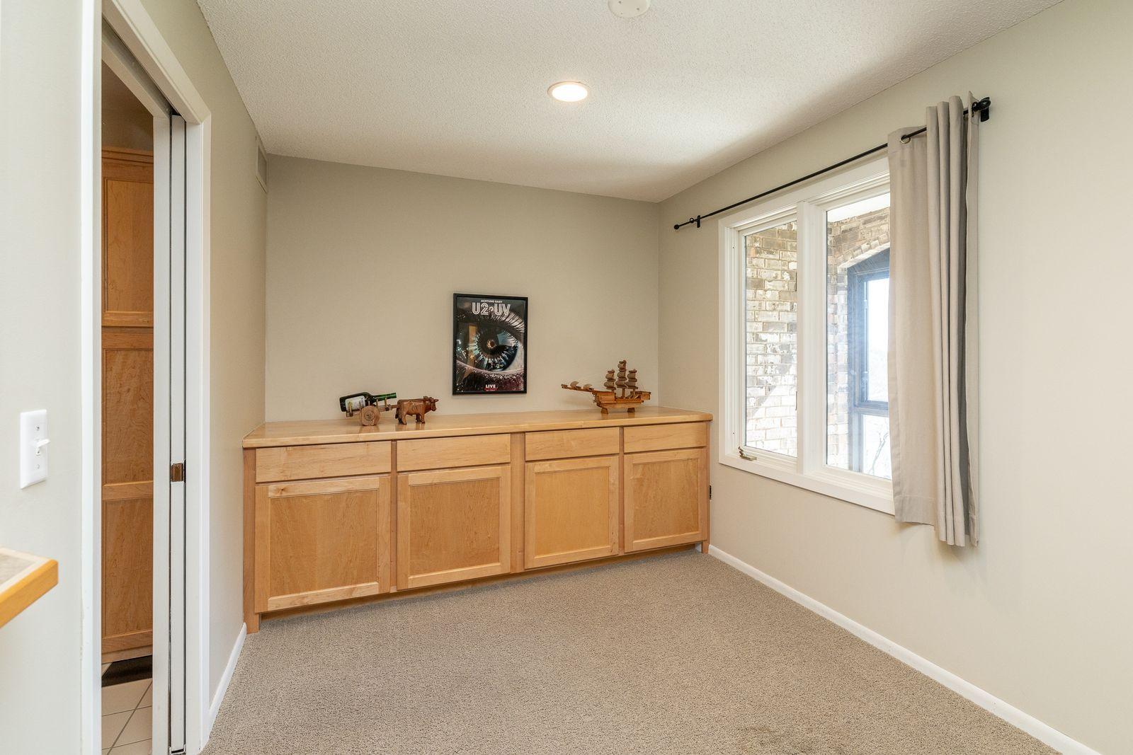 View of Residential at 1860 Eagle Ridge Drive #W304, Mendota Heights MN 55118, Mendota Heights (13 of 37) - Mike Wilen | Minnesota Team Real Estate