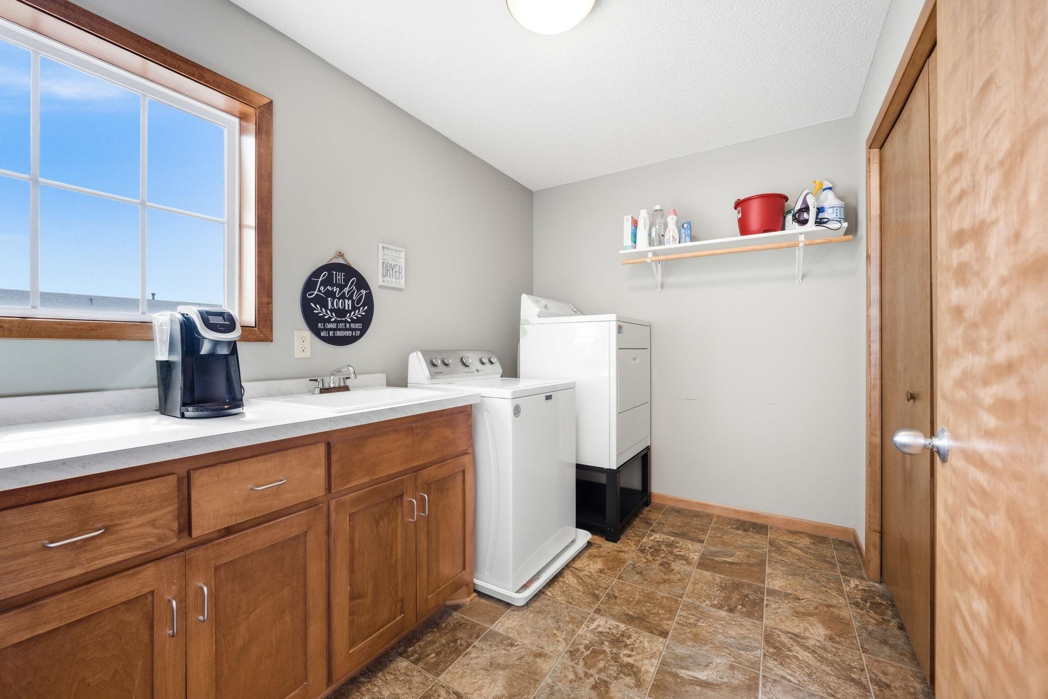 View of Residential at 5120 Parker Circle, Robbinsdale MN 55422, Robbinsdale (22 of 27) - Mike Wilen | Minnesota Team Real Estate