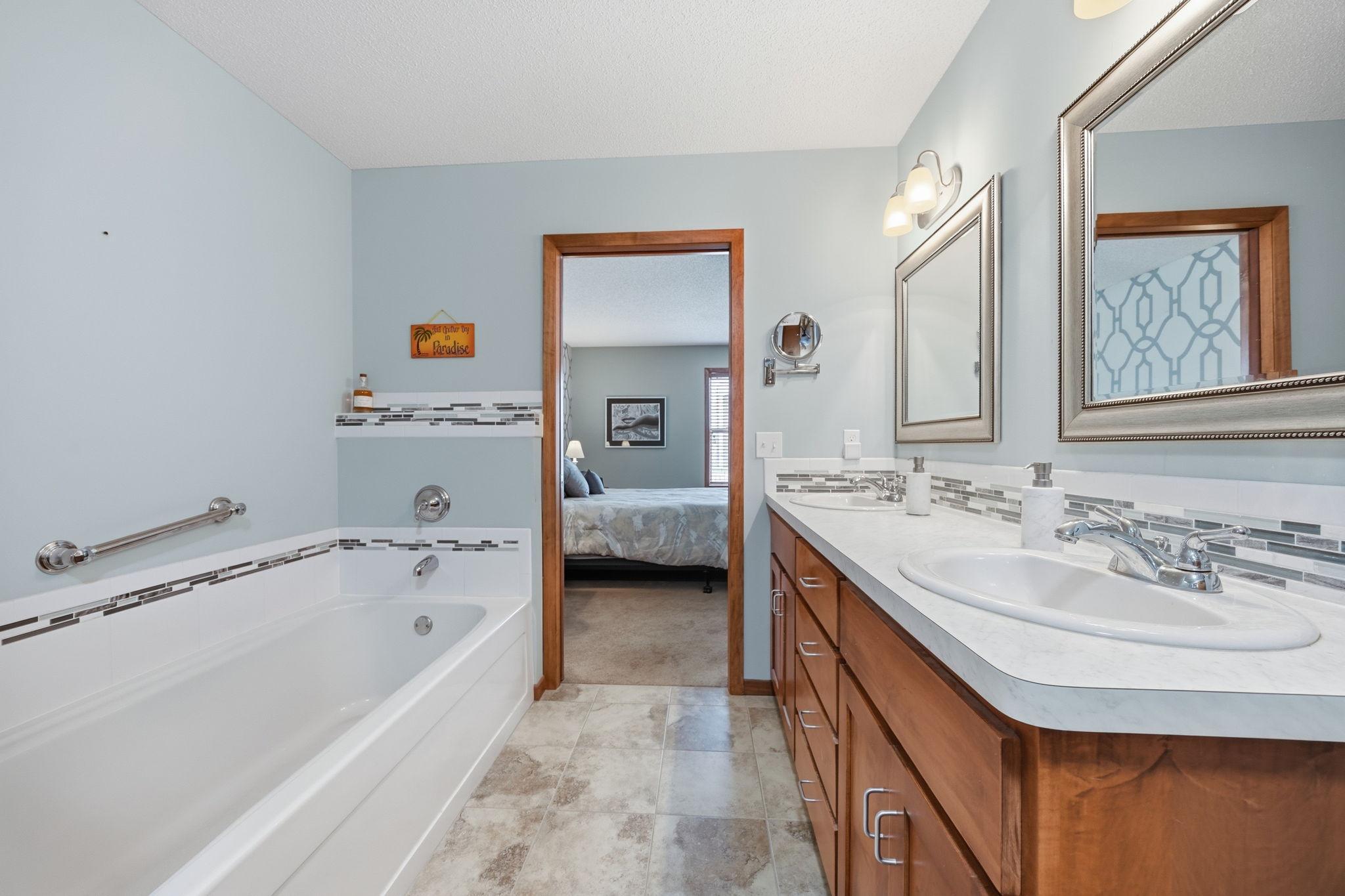 View of Residential at 5120 Parker Circle, Robbinsdale MN 55422, Robbinsdale (18 of 27) - Mike Wilen | Minnesota Team Real Estate