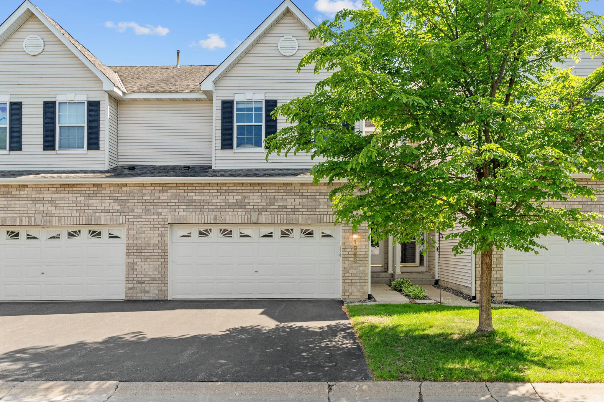 View of Residential at 1353 White Oak Drive, Chaska MN 55318, Chaska (34 of 36) - Mike Wilen | Minnesota Team Real Estate