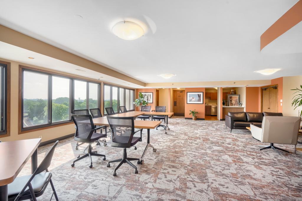 View of Residential at 3145 Dean Court #505, Minneapolis MN 55416, Minneapolis (22 of 24) - Mike Wilen | Minnesota Team Real Estate