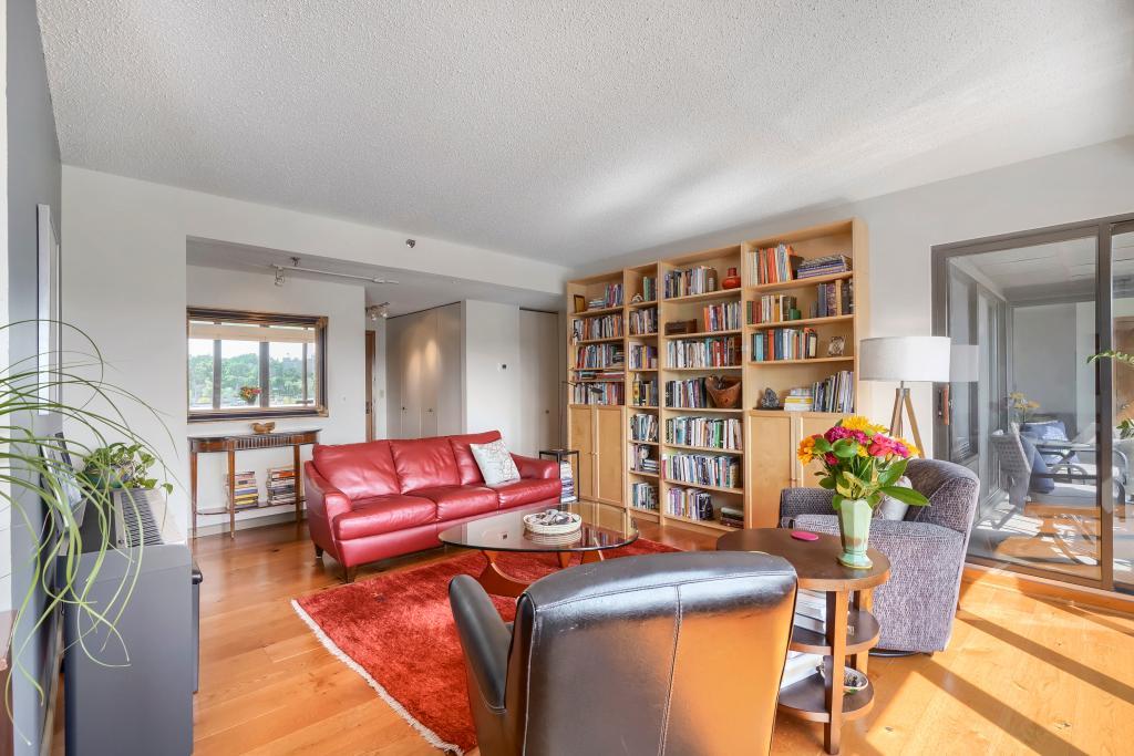 View of Residential at 3145 Dean Court #505, Minneapolis MN 55416, Minneapolis (17 of 24) - Mike Wilen | Minnesota Team Real Estate