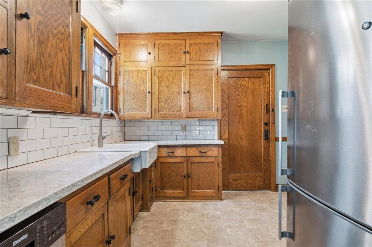 View of Residential Income at 4145 Colfax Avenue, Minneapolis MN 55409, Minneapolis (18 of 71) - Mike Wilen | Minnesota Team Real Estate
