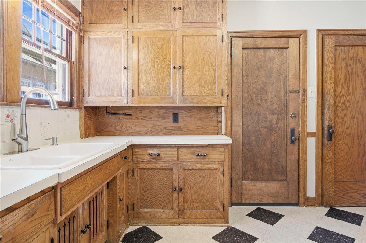 View of Residential Income at 4145 Colfax Avenue, Minneapolis MN 55409, Minneapolis (55 of 100) - Mike Wilen | Minnesota Team Real Estate