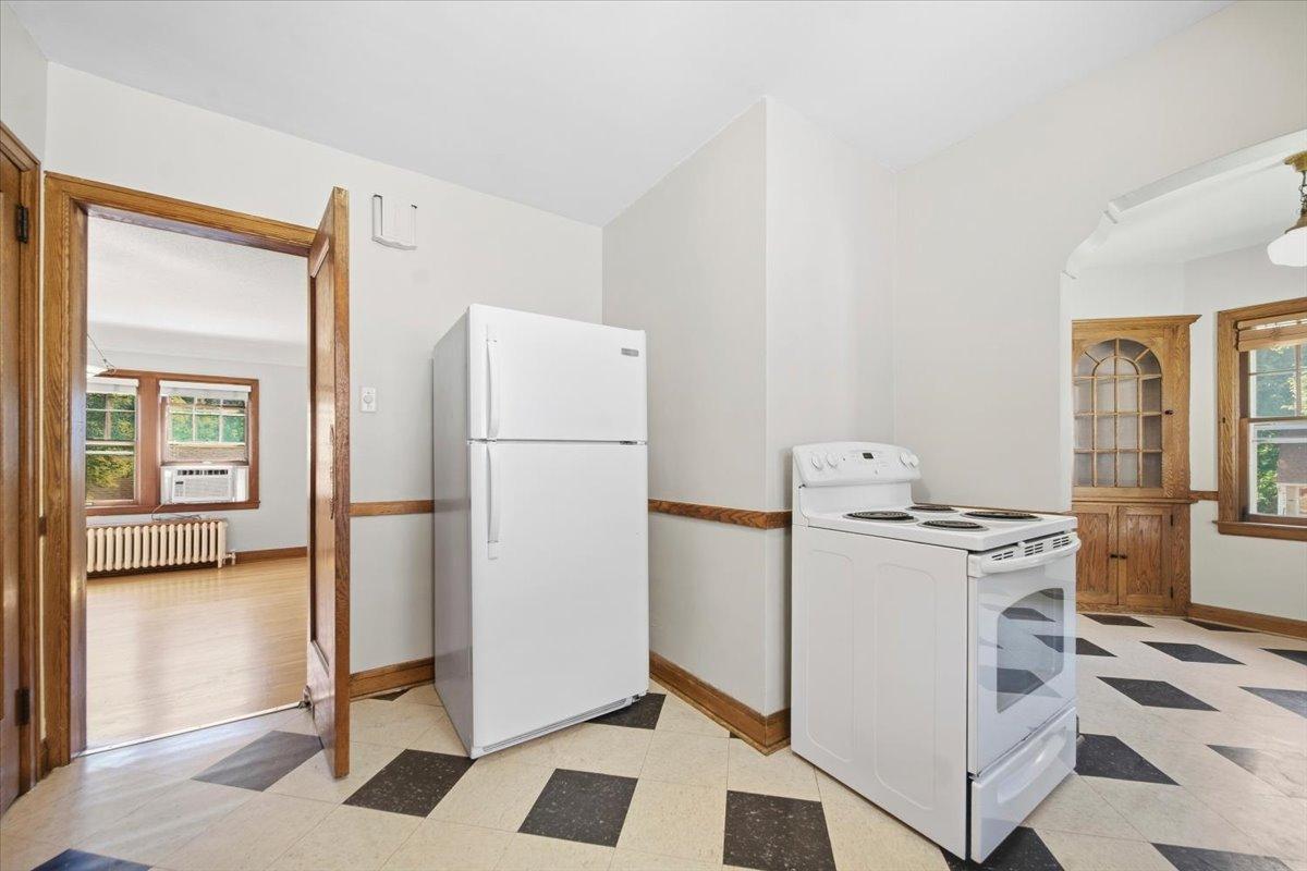 View of Residential Income at 4145 Colfax Avenue, Minneapolis MN 55409, Minneapolis (51 of 100) - Mike Wilen | Minnesota Team Real Estate