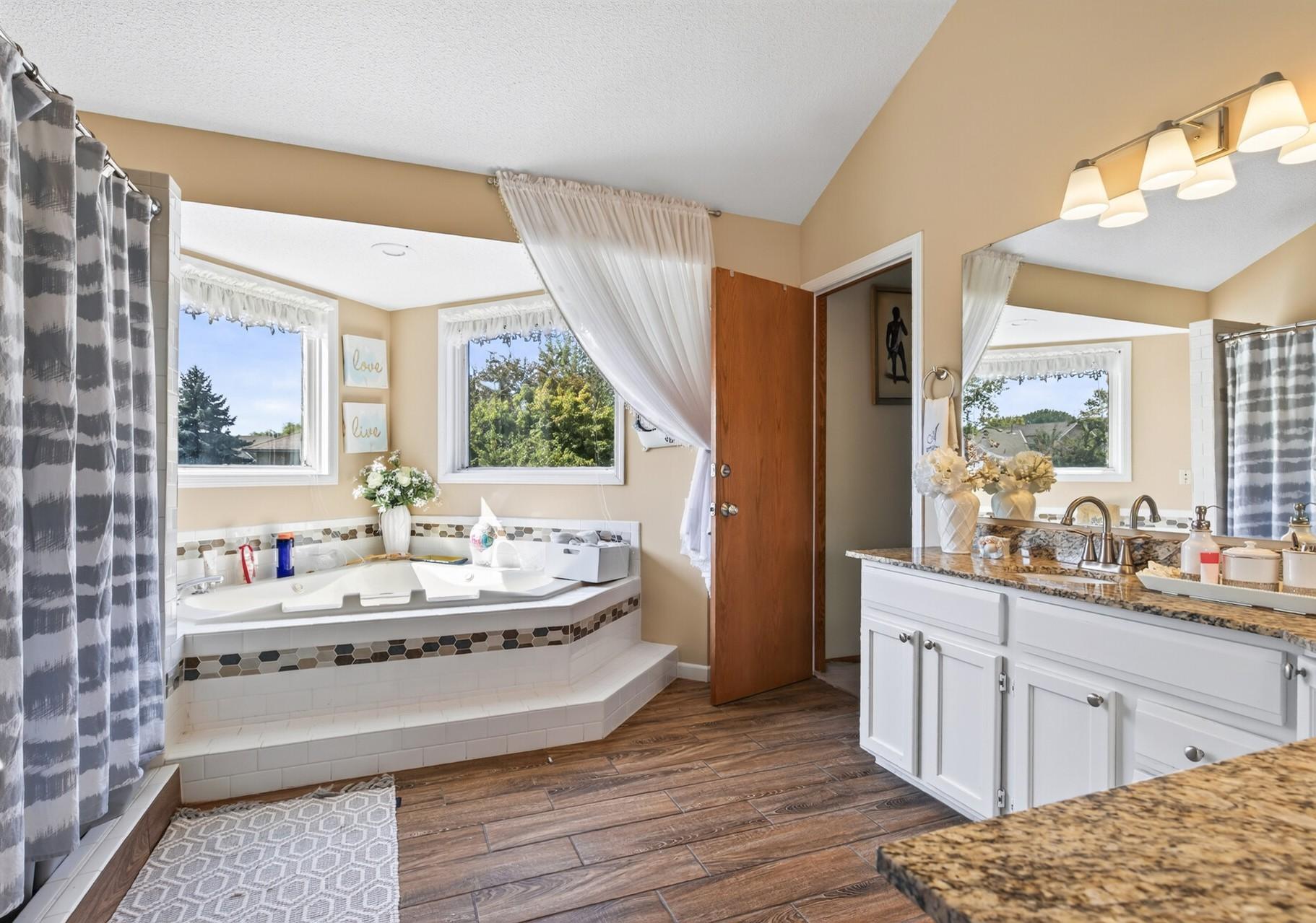 View of Residential at 16609 Illinois Avenue, Lakeville MN 55044, Lakeville (10 of 20) - Mike Wilen | Minnesota Team Real Estate