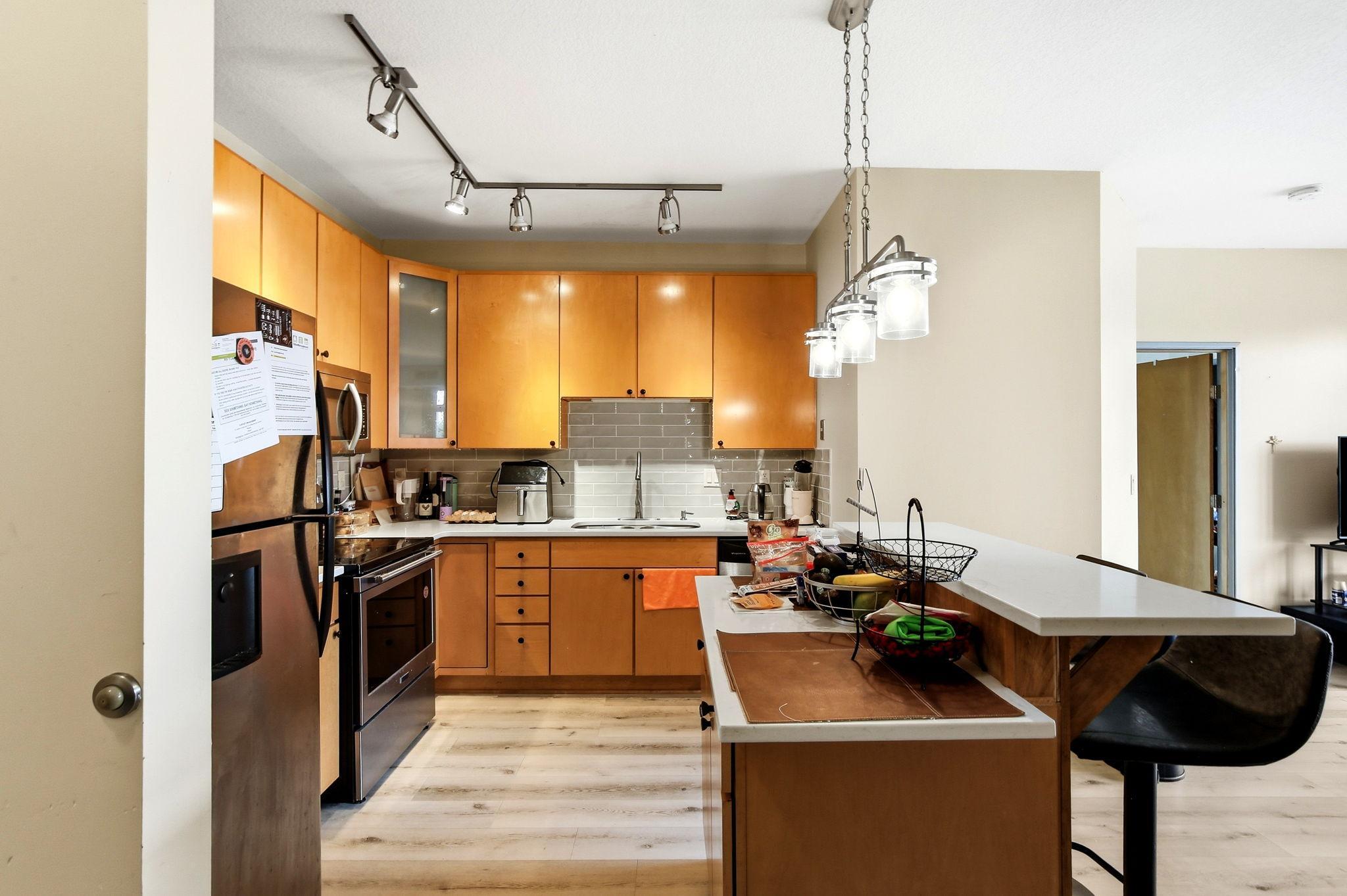 View of Residential at 2600 University Avenue #210, Minneapolis MN 55414, Minneapolis (6 of 23) - Mike Wilen | Minnesota Team Real Estate