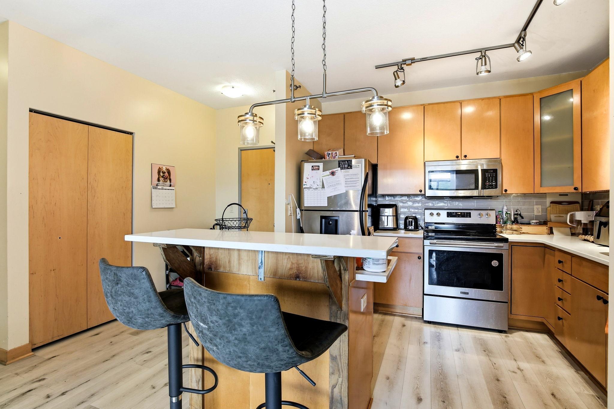 View of Residential at 2600 University Avenue #210, Minneapolis MN 55414, Minneapolis (5 of 23) - Mike Wilen | Minnesota Team Real Estate