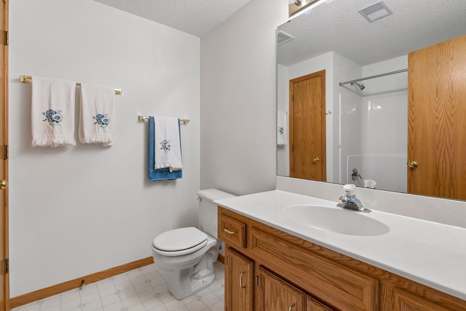 View of Residential at 14116 Essex Lane, Apple Valley MN 55124, Apple Valley (17 of 20) - Mike Wilen | Minnesota Team Real Estate