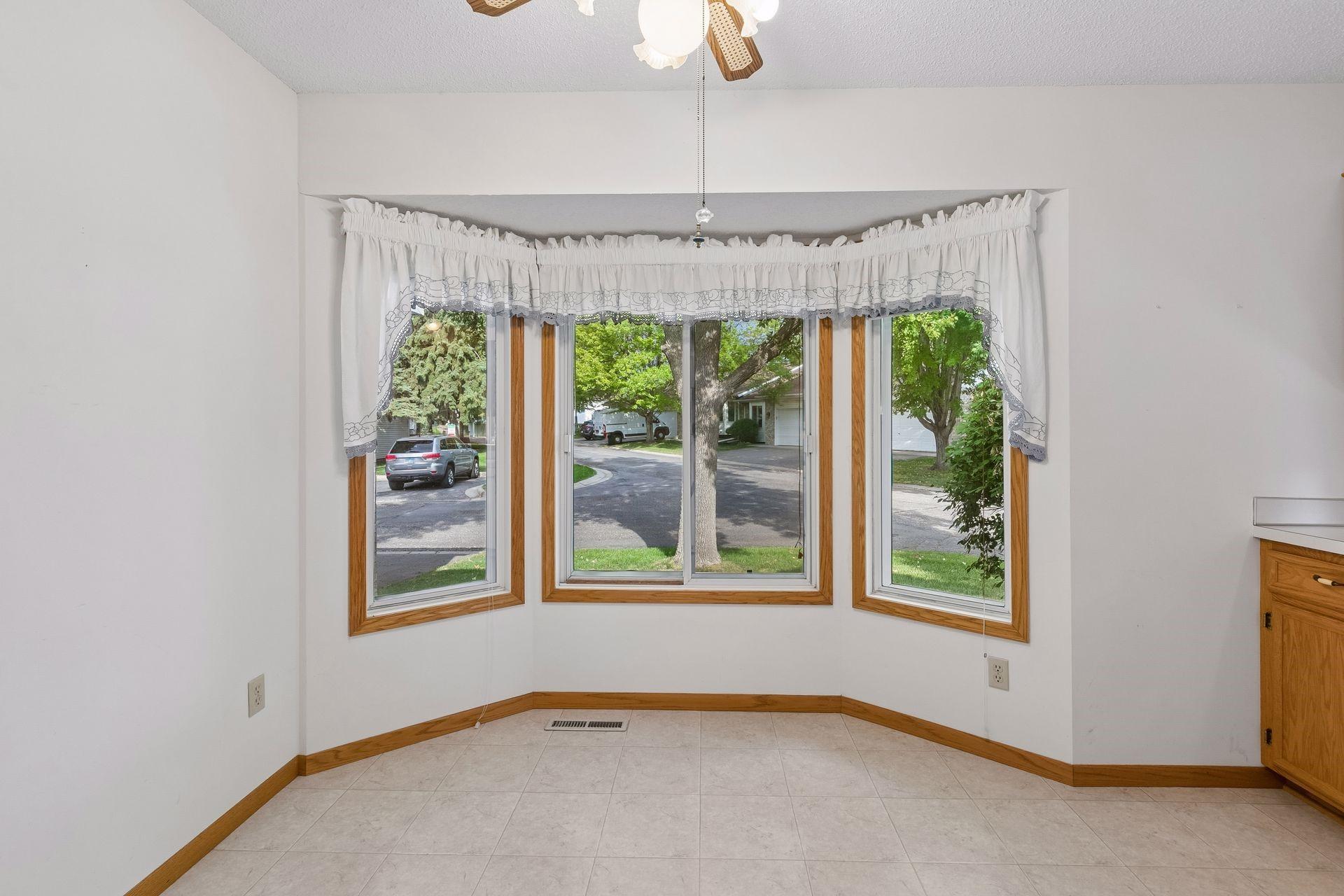 View of Residential at 14116 Essex Lane, Apple Valley MN 55124, Apple Valley (4 of 20) - Mike Wilen | Minnesota Team Real Estate