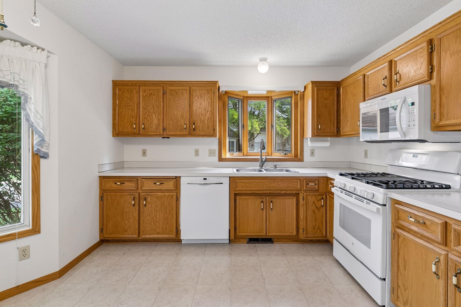 View of Residential at 14116 Essex Lane, Apple Valley MN 55124, Apple Valley (3 of 20) - Mike Wilen | Minnesota Team Real Estate