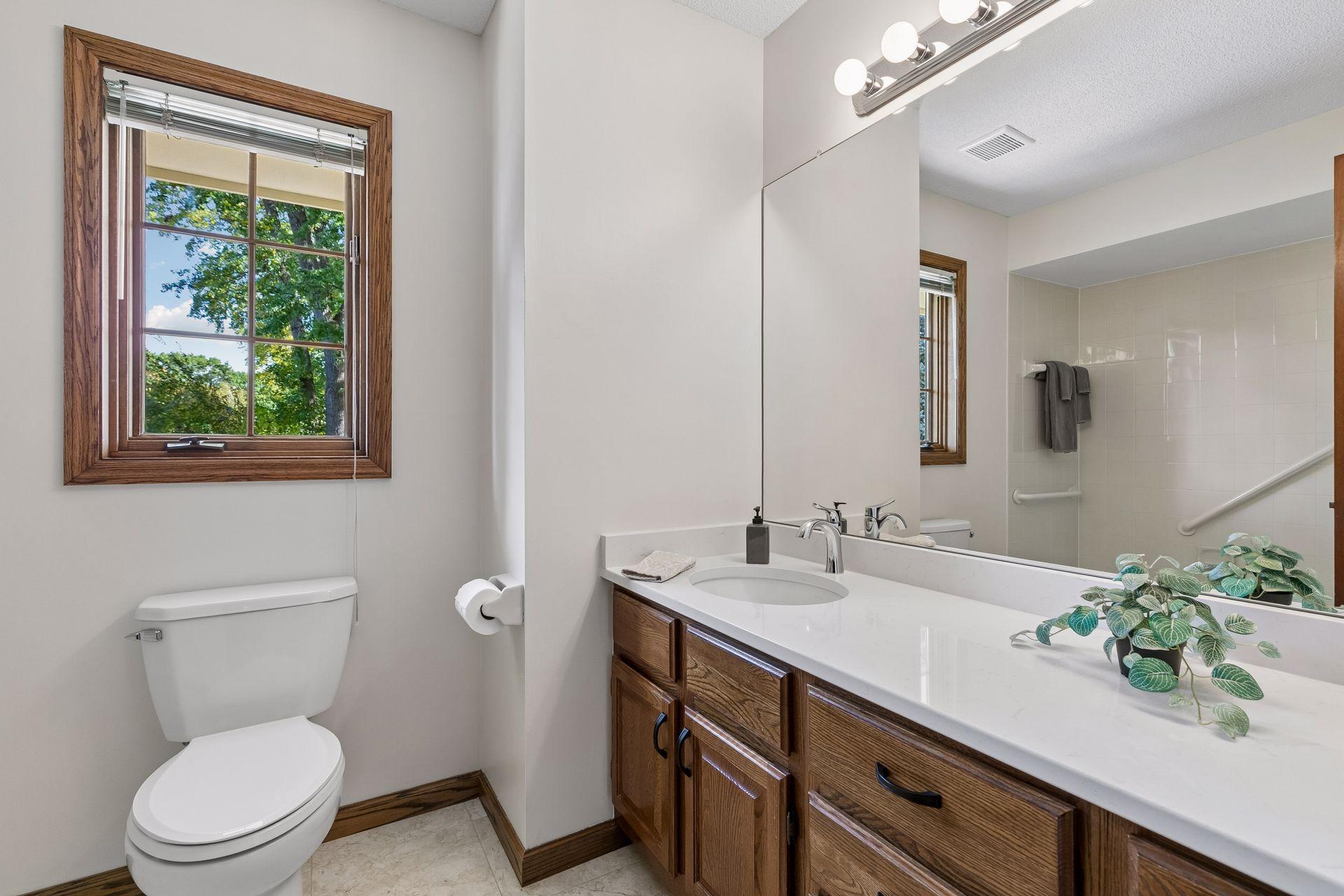 View of Residential at 10001 Chowen Avenue, Bloomington MN 55431, Bloomington (46 of 59) - Mike Wilen | Minnesota Team Real Estate